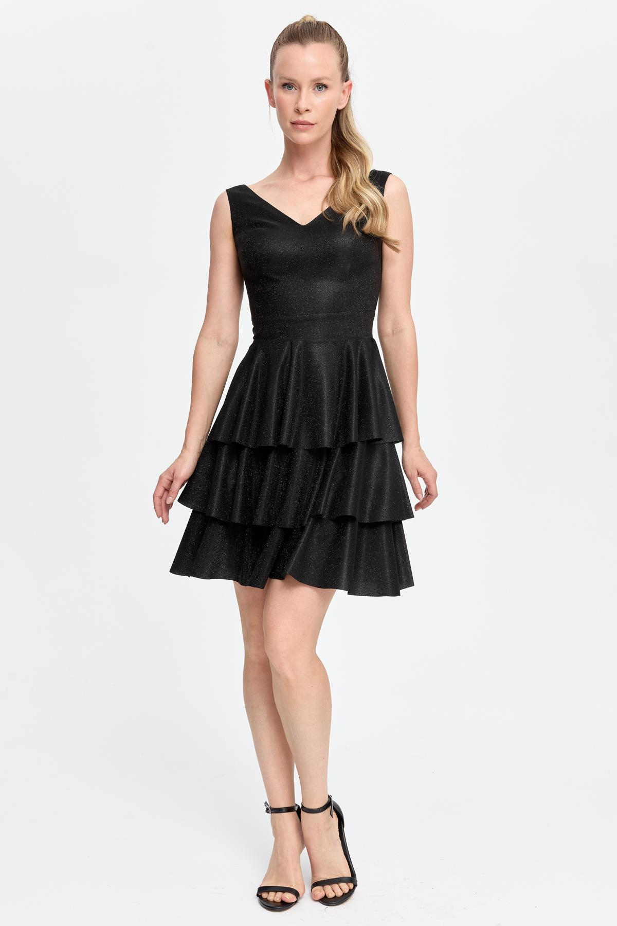 Simli ve Kat Kat Detaylı Kısa Abiye - SİYAH