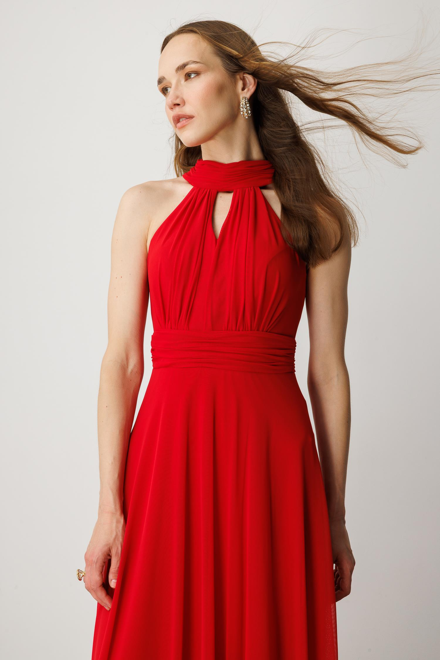 Sırt Dekolteli Kloş Etekli Tül Uzun Abiye Elbise-KIRMIZI