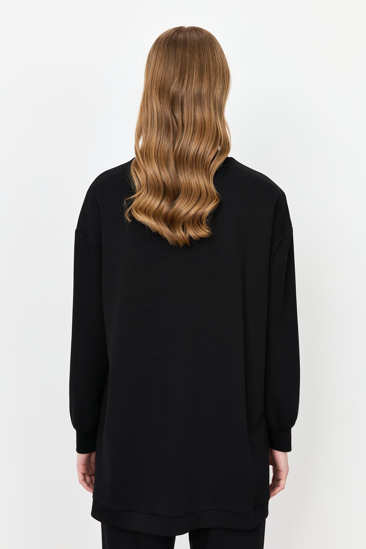 Taş Detay Yırtmaçlı Sweatshirt-SİYAH