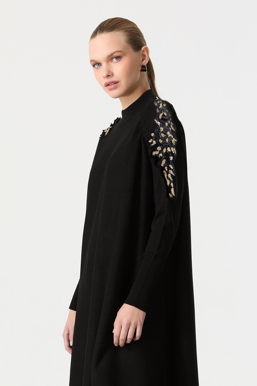 Taş İşleme Detaylı Triko Elbise-SİYAH