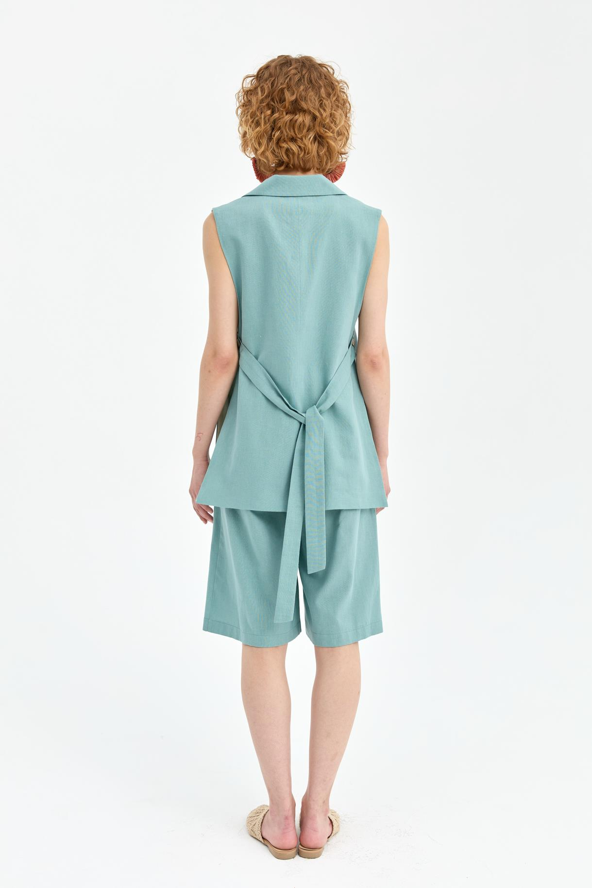 Tek Düğmeli ve Bel Bağlamalı Keten Yelek - MINT