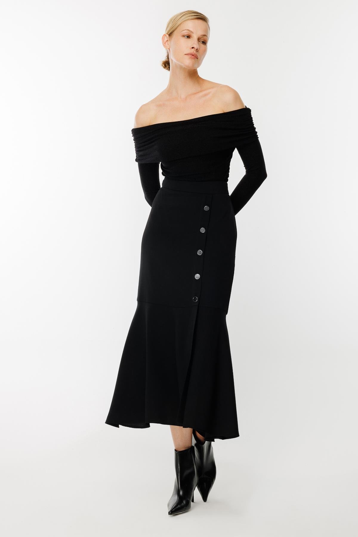 Uçları Volanlı Düğme Detaylı Etek - SİYAH