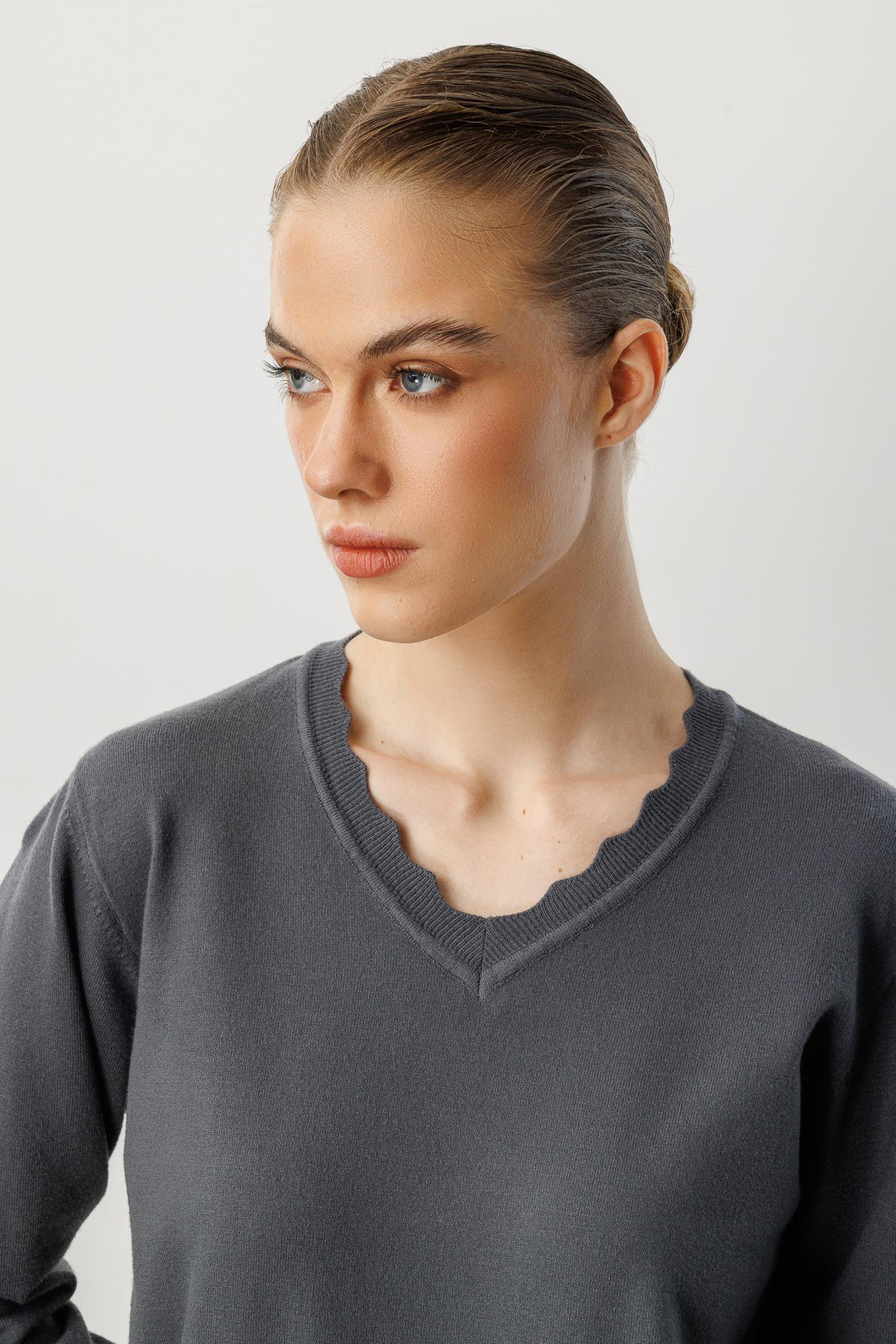 V yaka Angora Triko Kazak-FUME