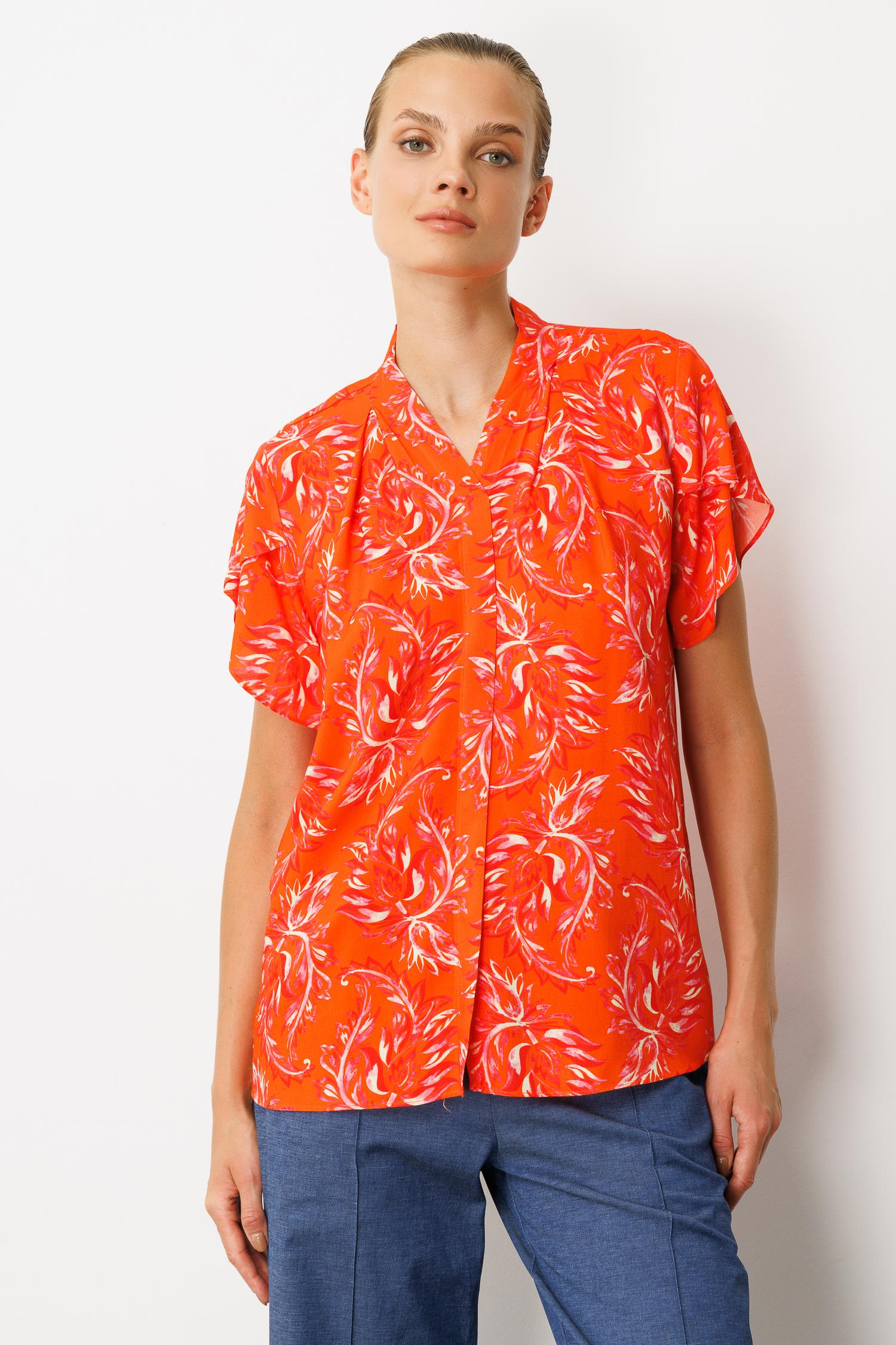 V Yaka Desenli Bluz-KIRMIZI