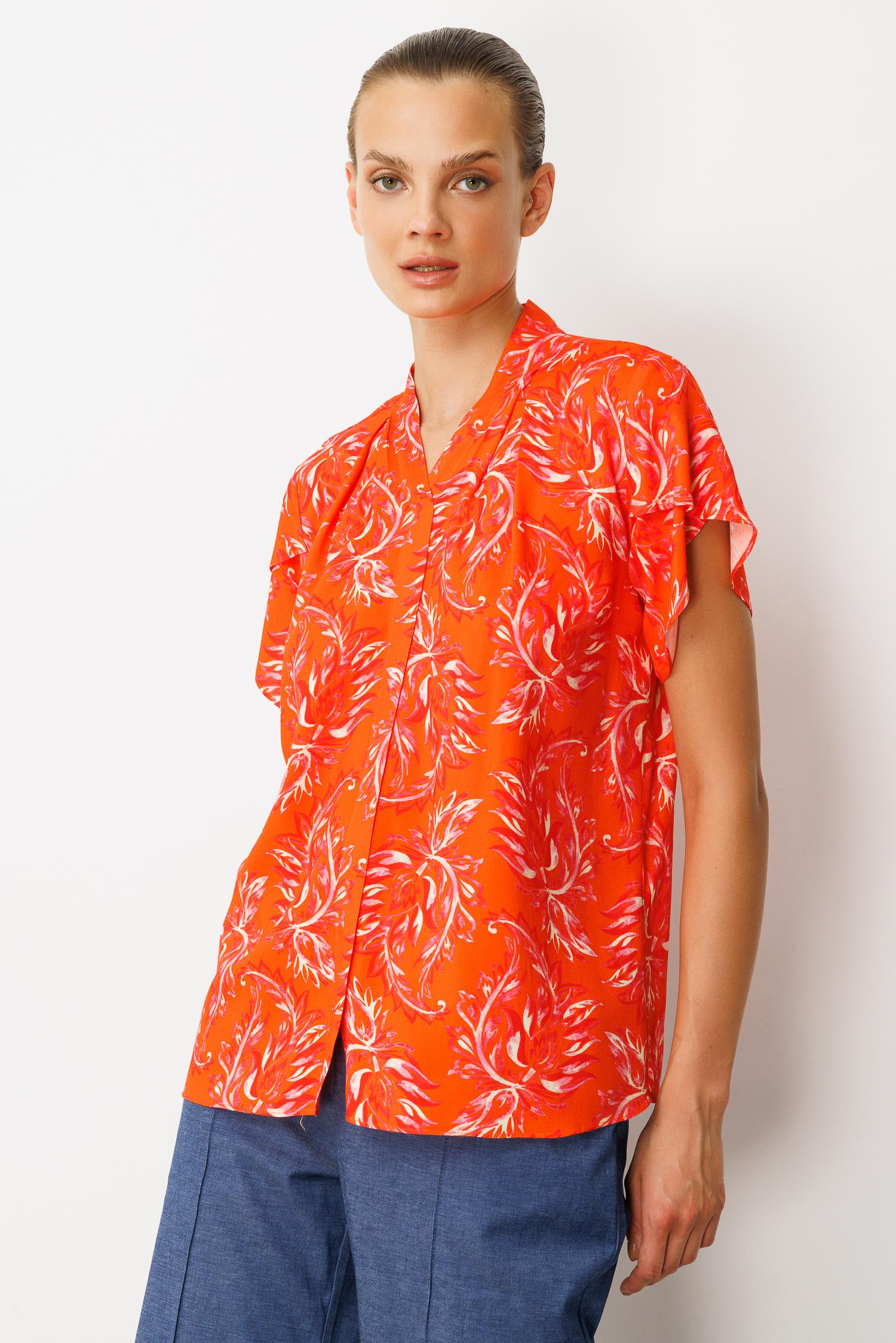 V Yaka Desenli Bluz-KIRMIZI