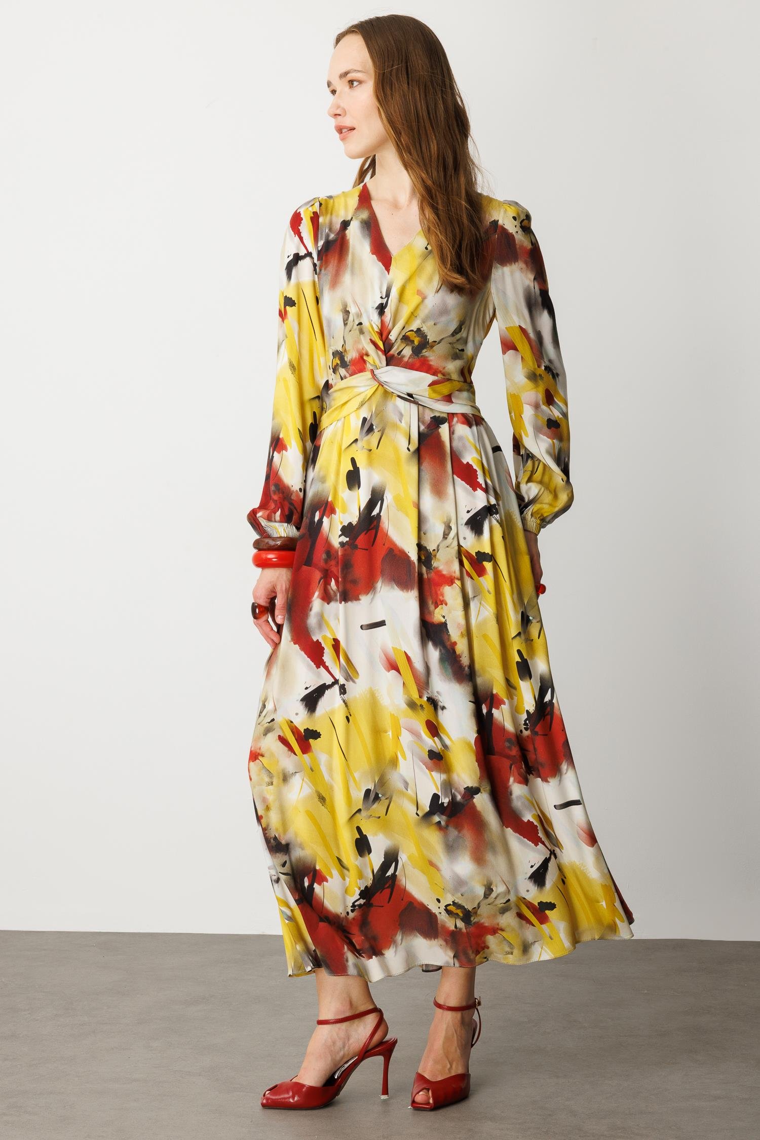 V Yaka Desenli Uzun Elbise-SARI