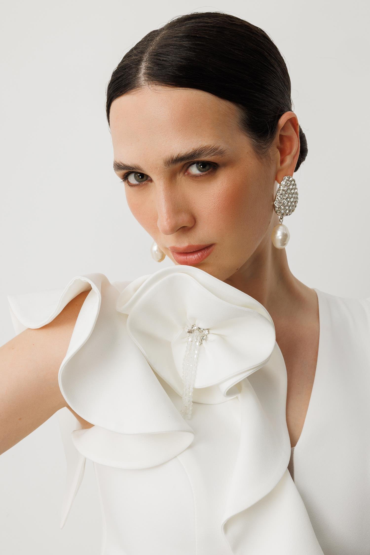 Volanlı Yırtmaçlı Abiye Elbise-BEYAZ