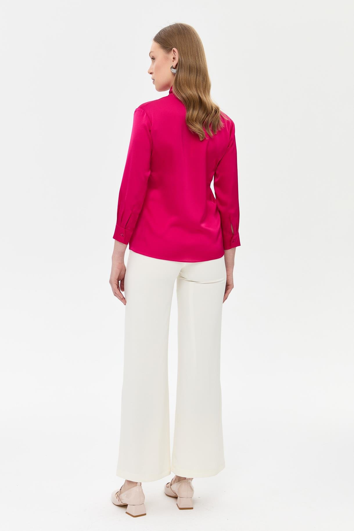 Yakası Fularlı Saten Gömlek - FUJYA