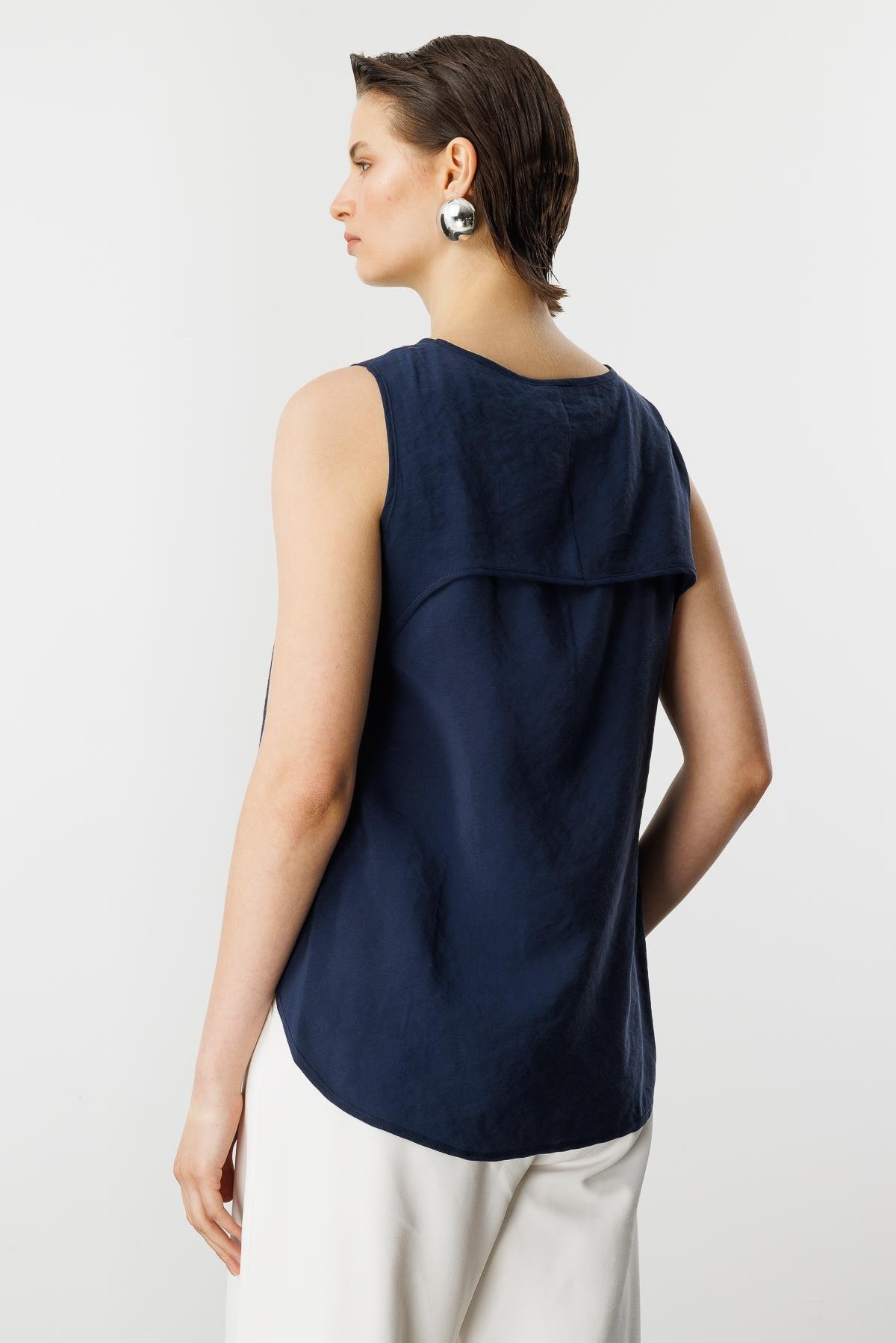 Yırtmaç Detaylı Bluz-LACI