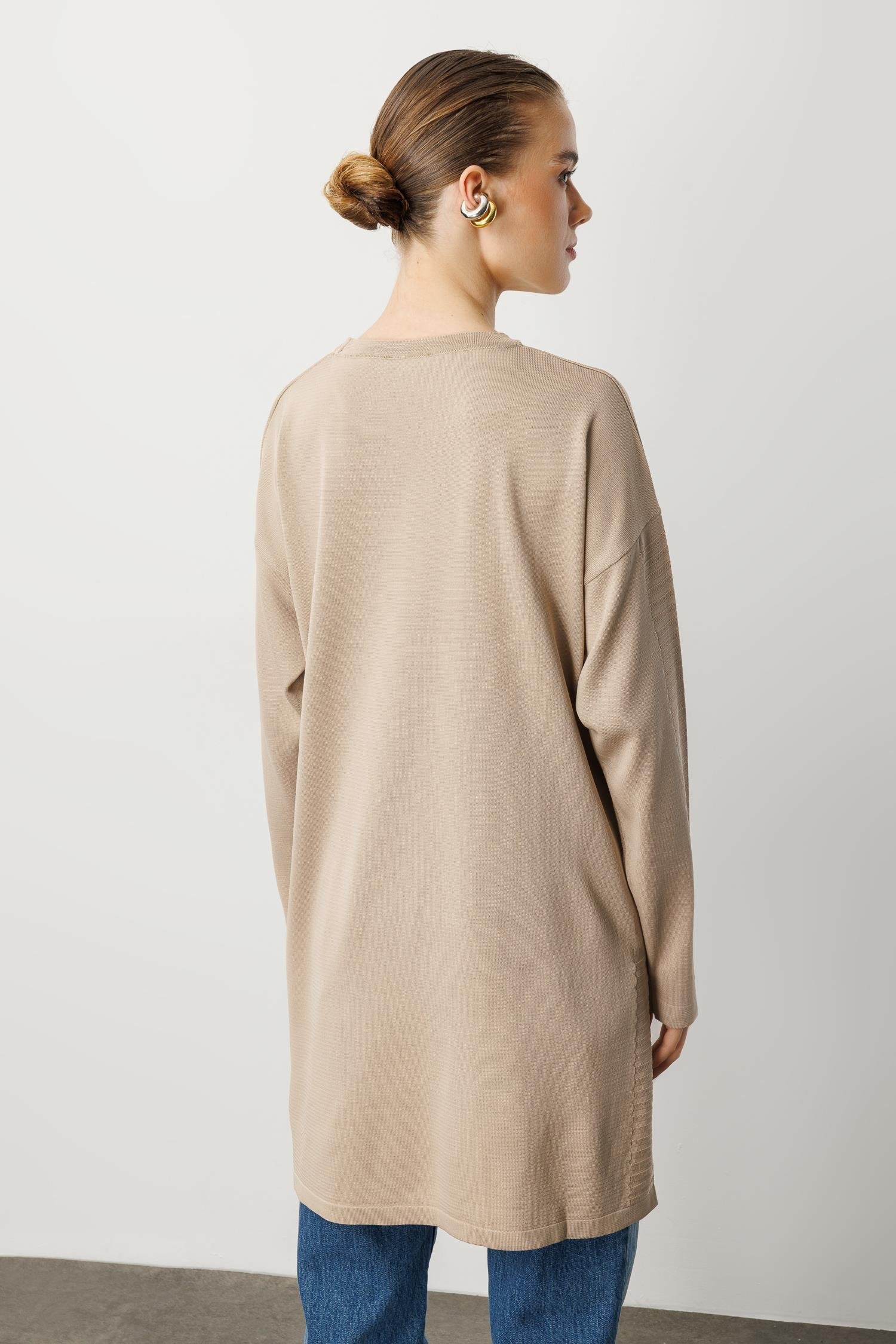 Yırtmaç Detaylı Triko Tunik-TAŞ