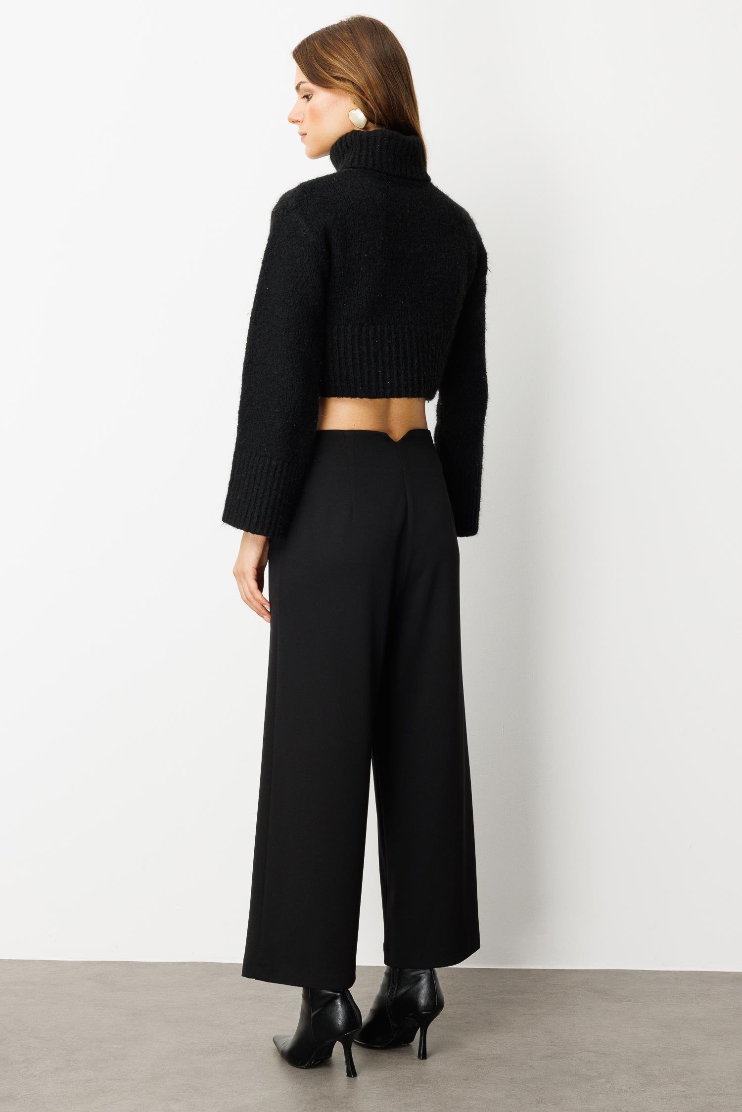 Yüksek Bel Bol Paça Krep Pantolon-SİYAH