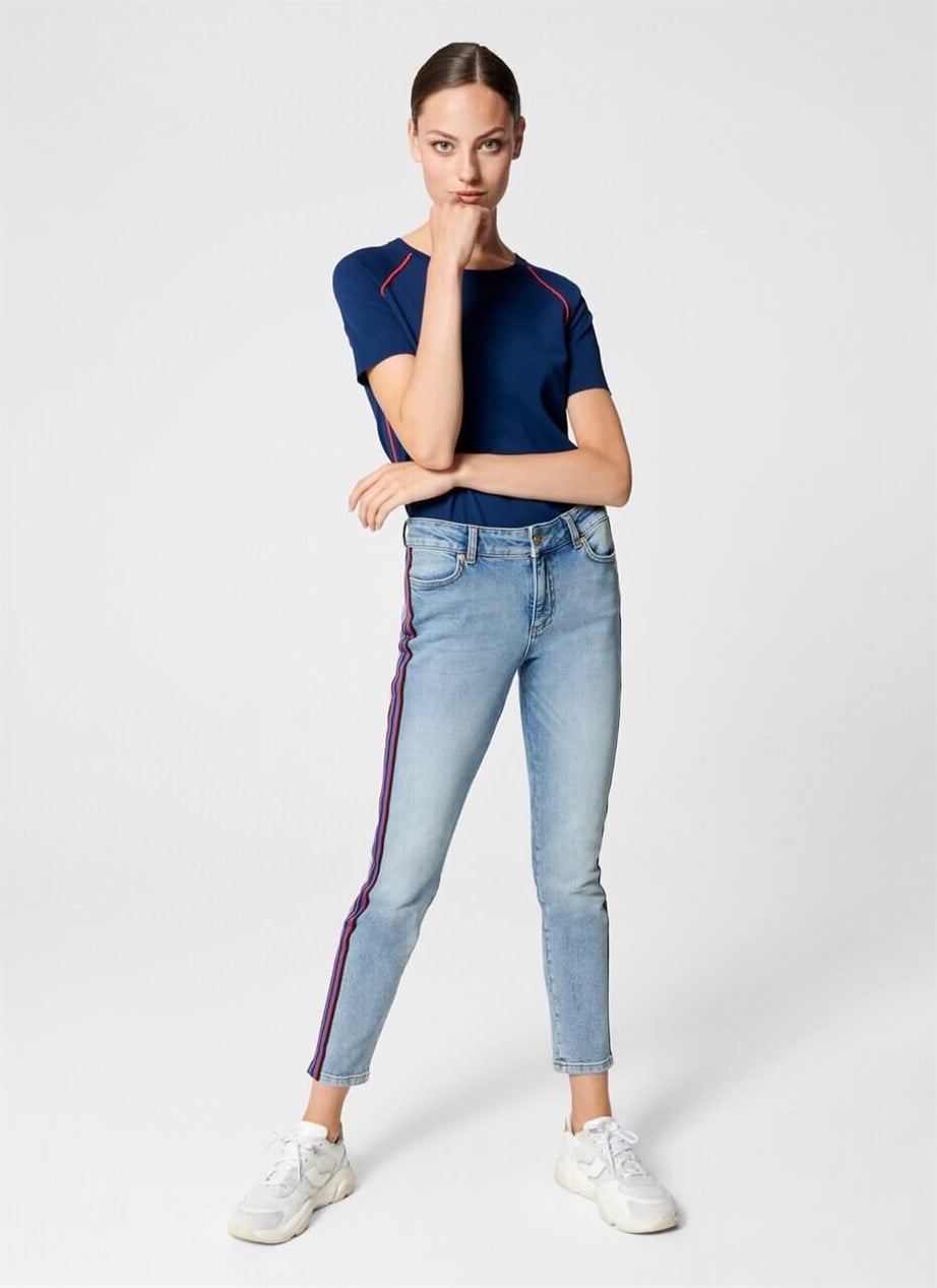 ESCADA  JEAN PANTOLON