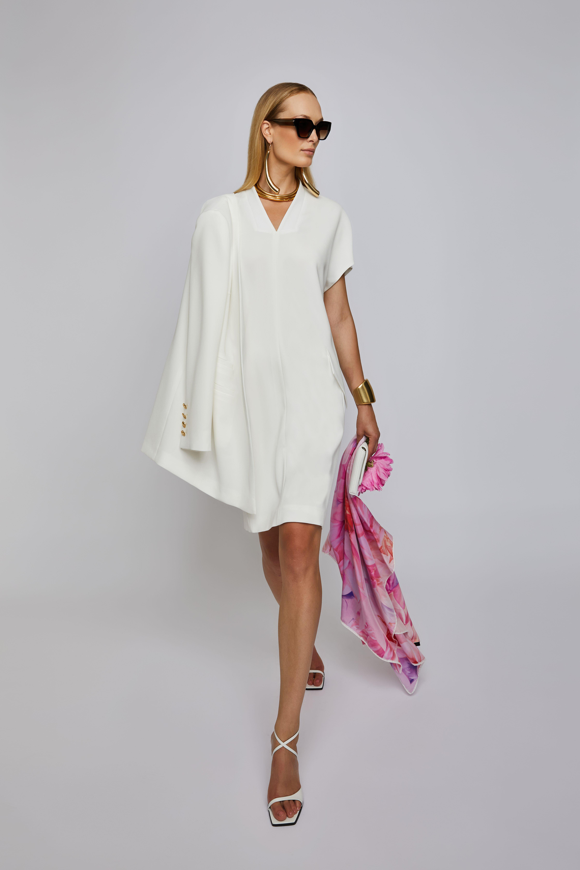 ESCADA  CEKET