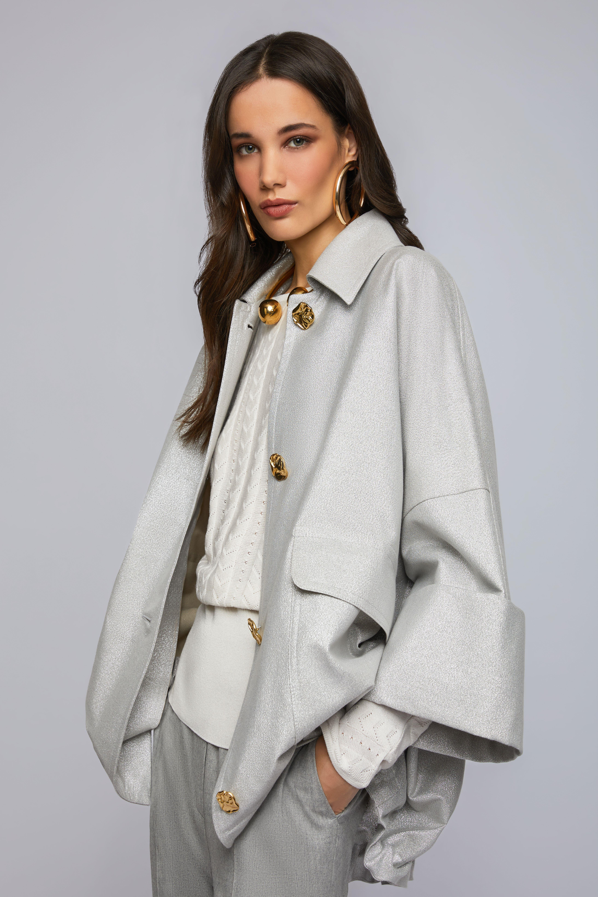 ESCADA  KAZAK