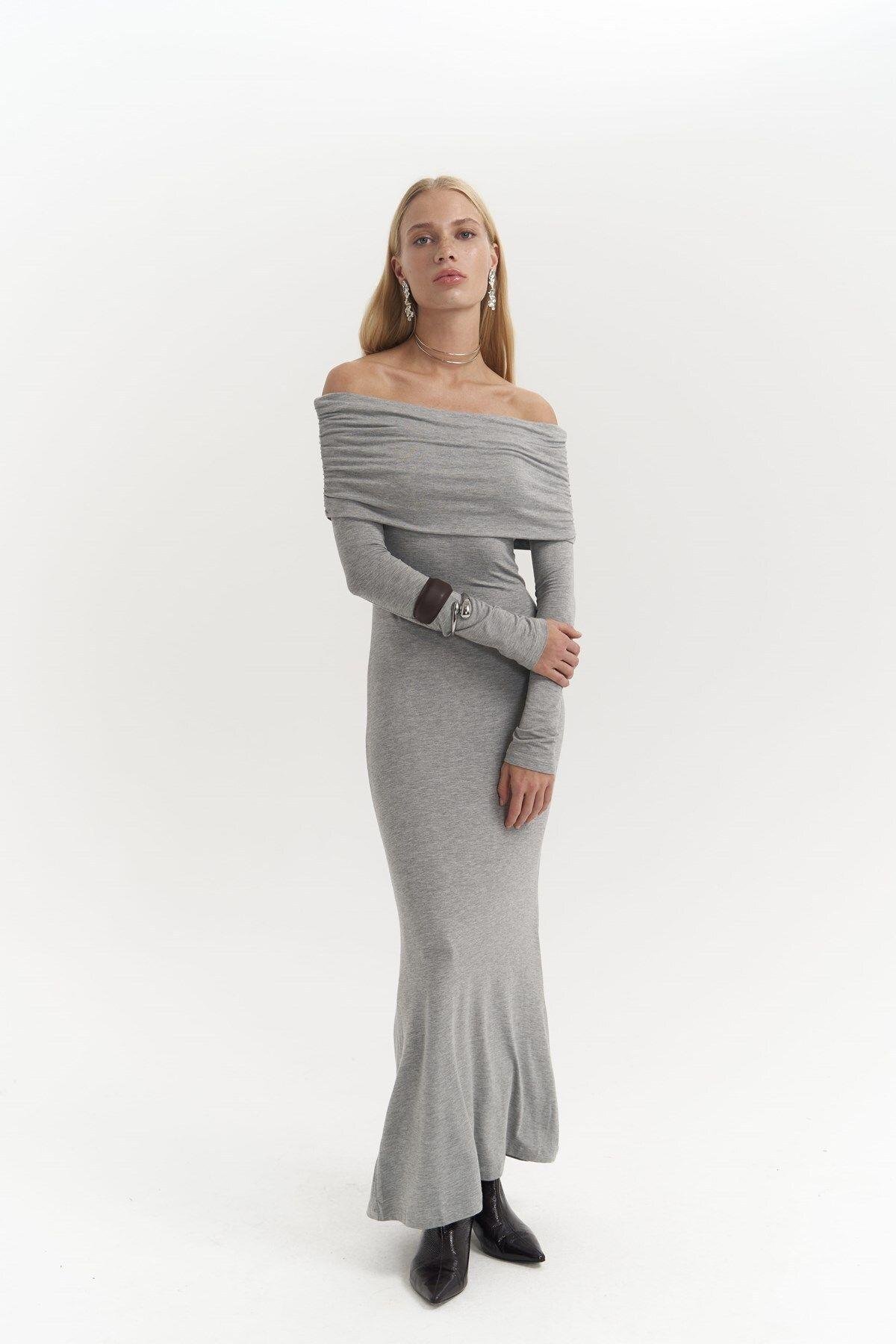 Afro Carmen Yaka Gri Uzun Elbise