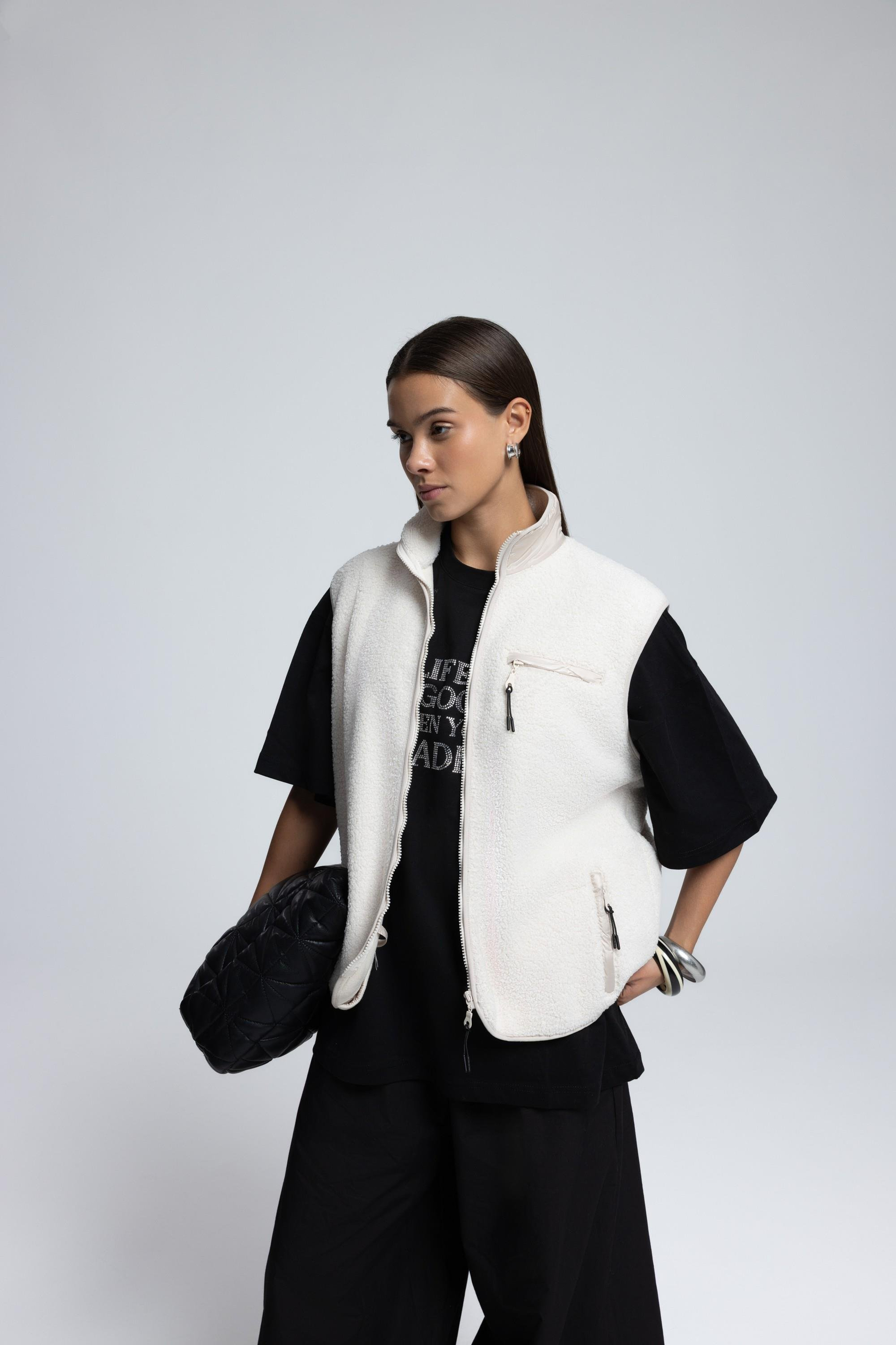 Alberg Beige Oversized Teddy Vest