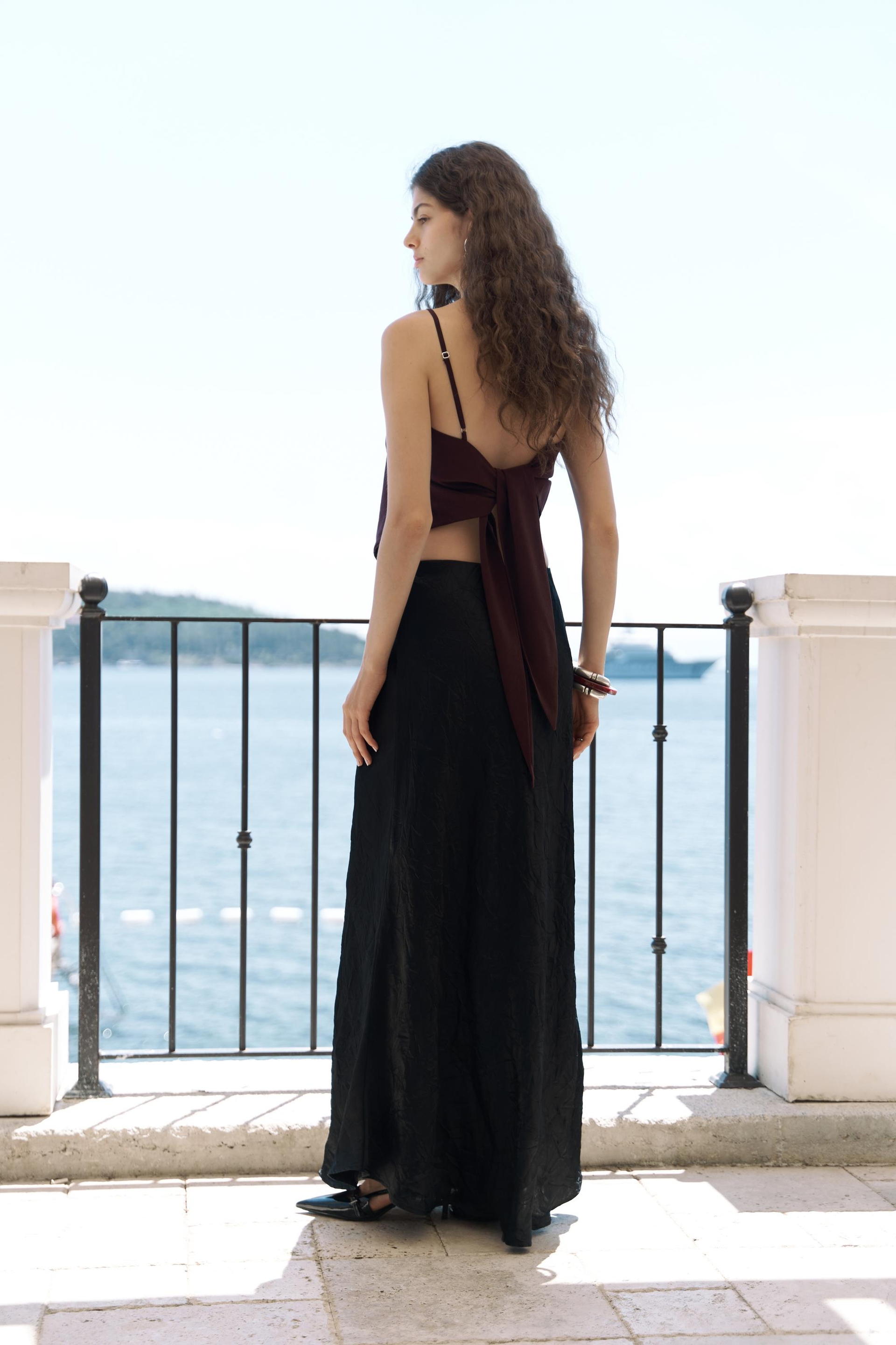 Alytih Üçgen Detay Bordo Crop