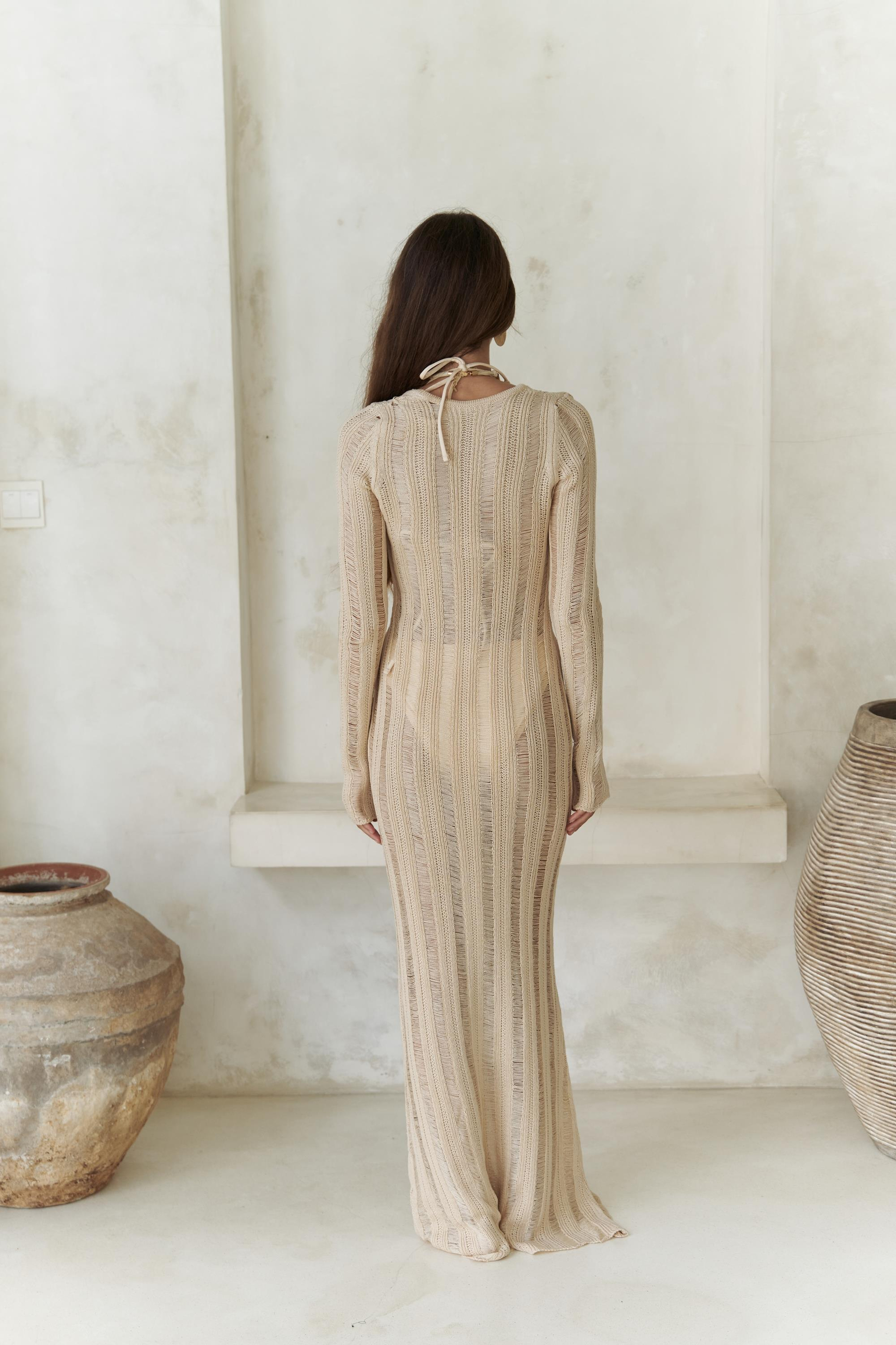 Anandra Boncuk Detay Koyu Bej Triko Uzun Elbise