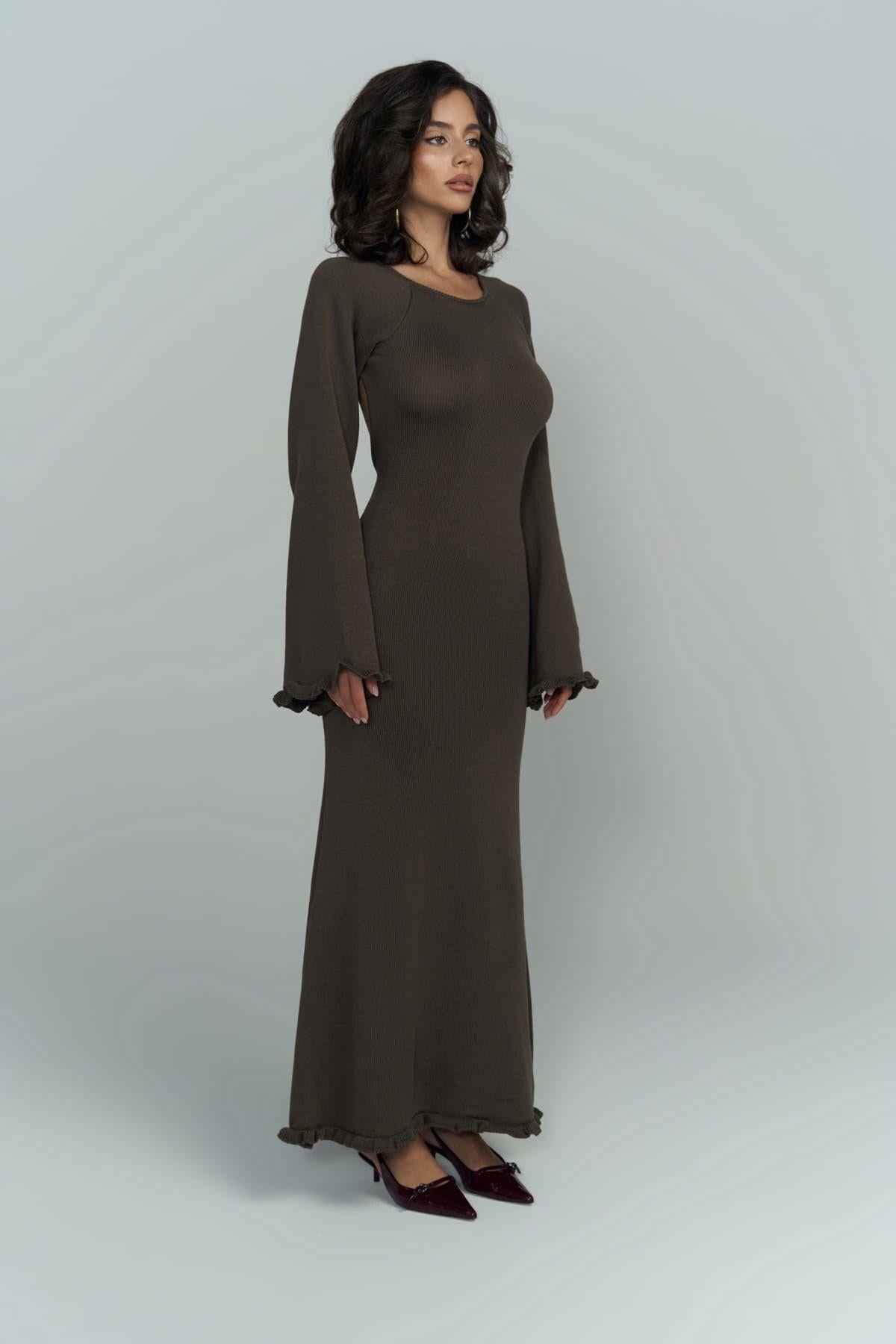 Angela Sırt Dekolteli Kahve Triko Elbise