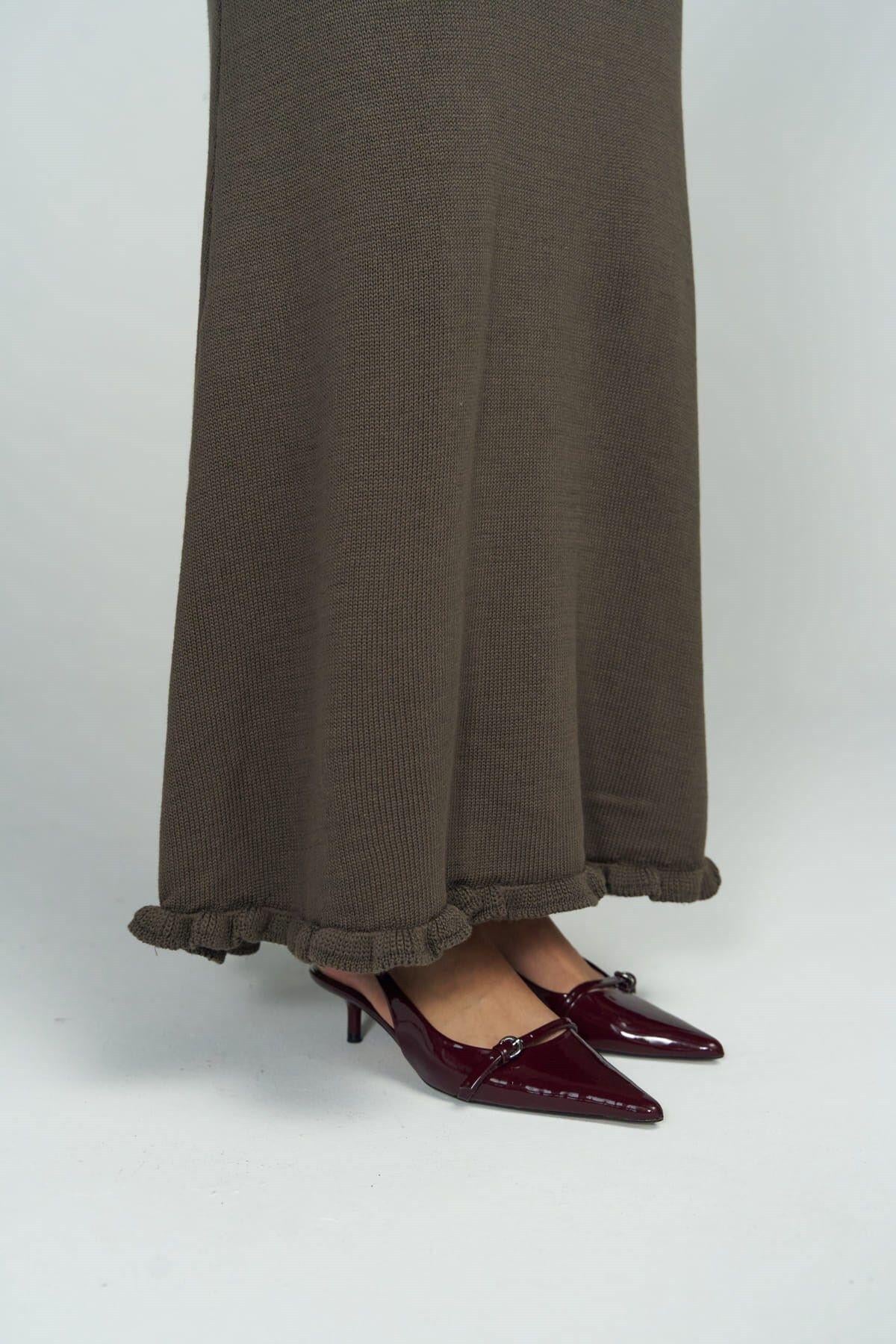 Angela Sırt Dekolteli Kahve Triko Elbise