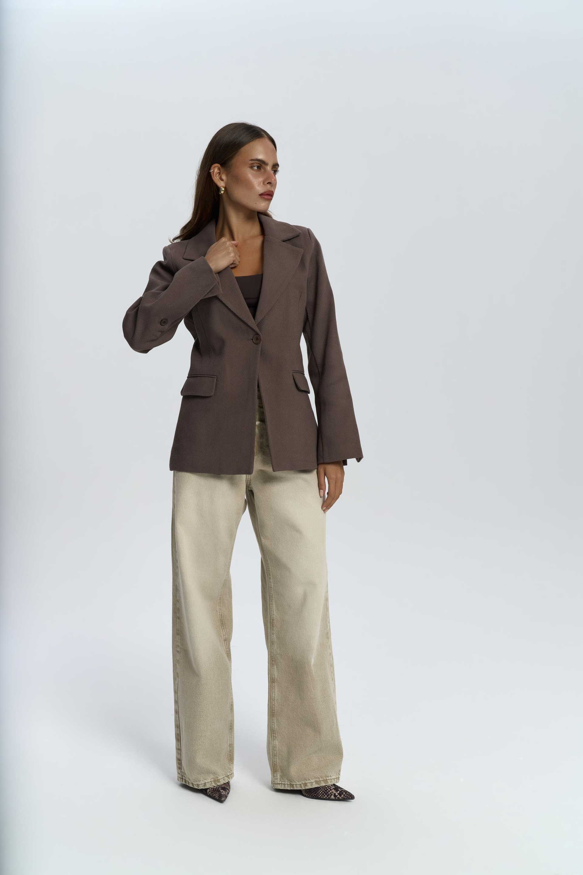 Anisah Waist-Fitted Brown Blazer
