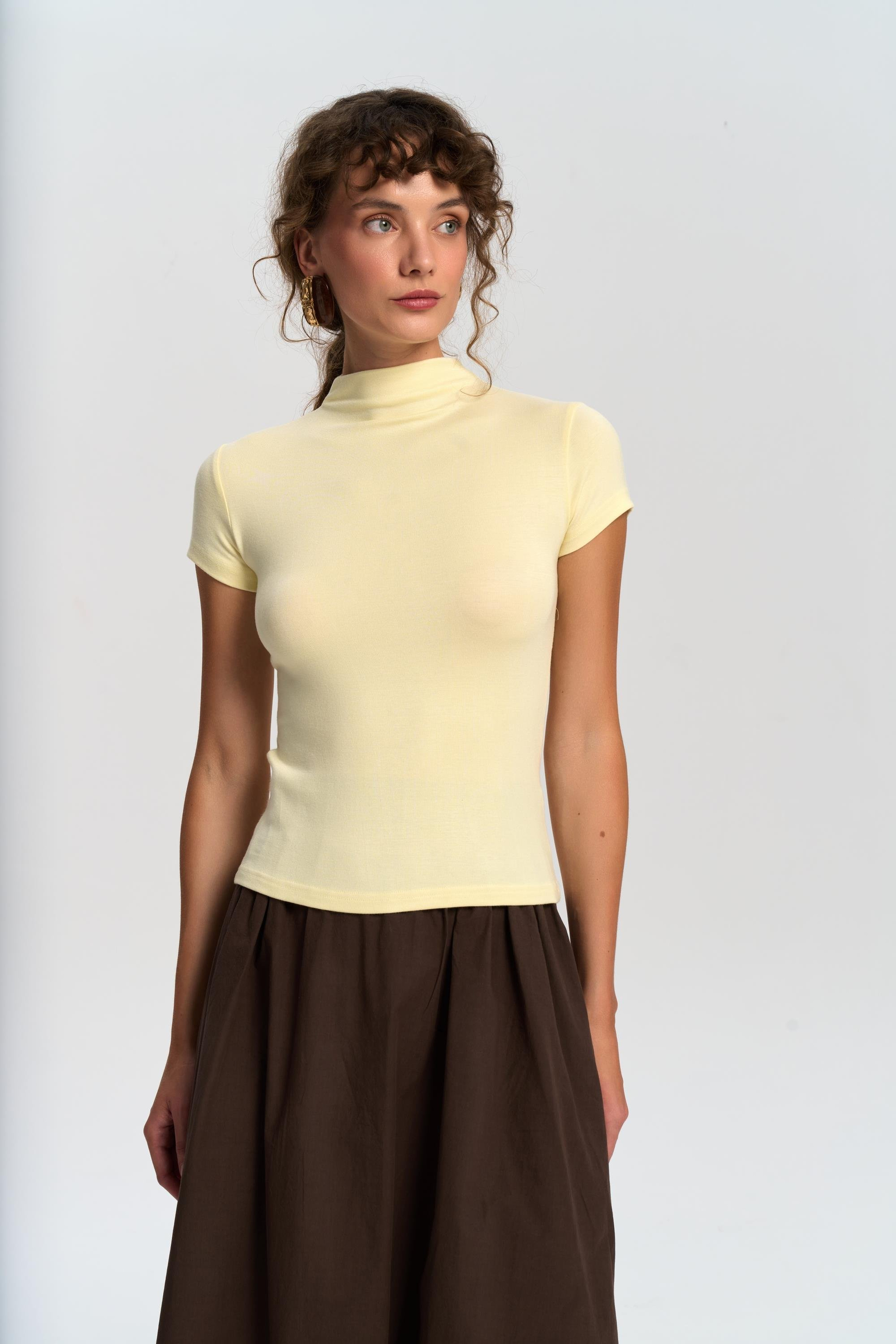 Anvers High Neck Yellow Crop