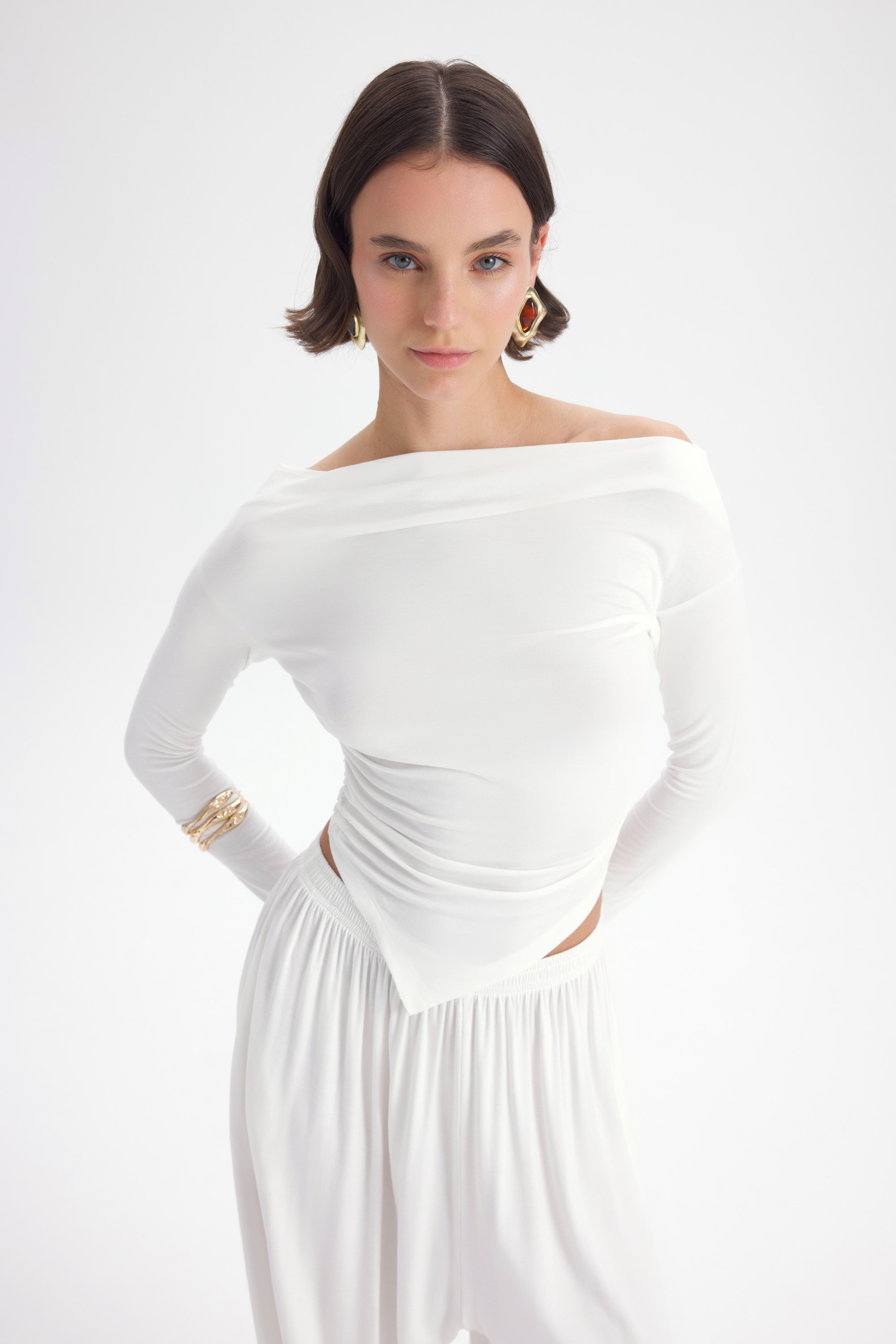 Apolline Üçgen Kesim Ekru Crop Pantolon Takım