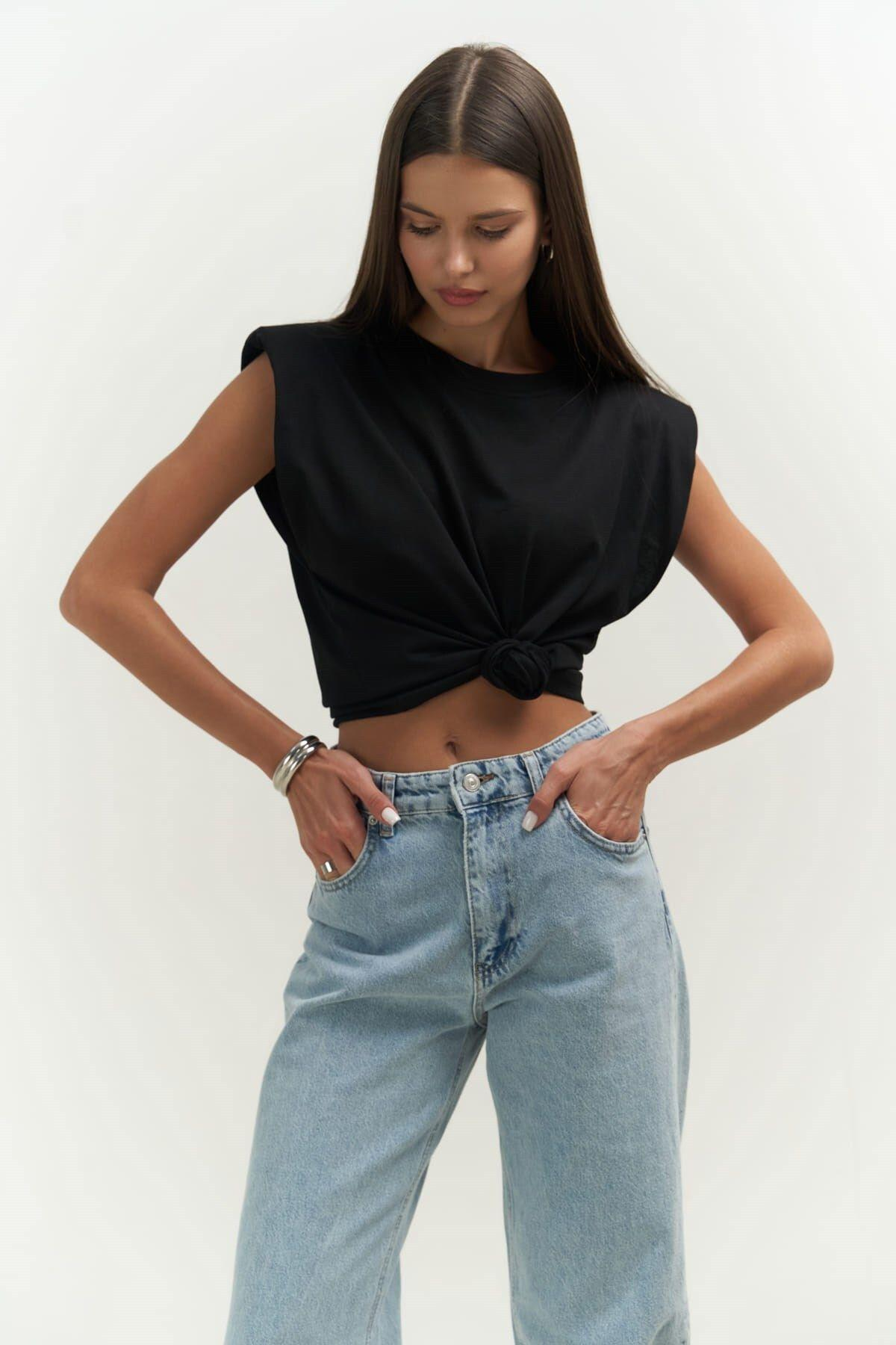 Armanda Padded Black T-Shirt