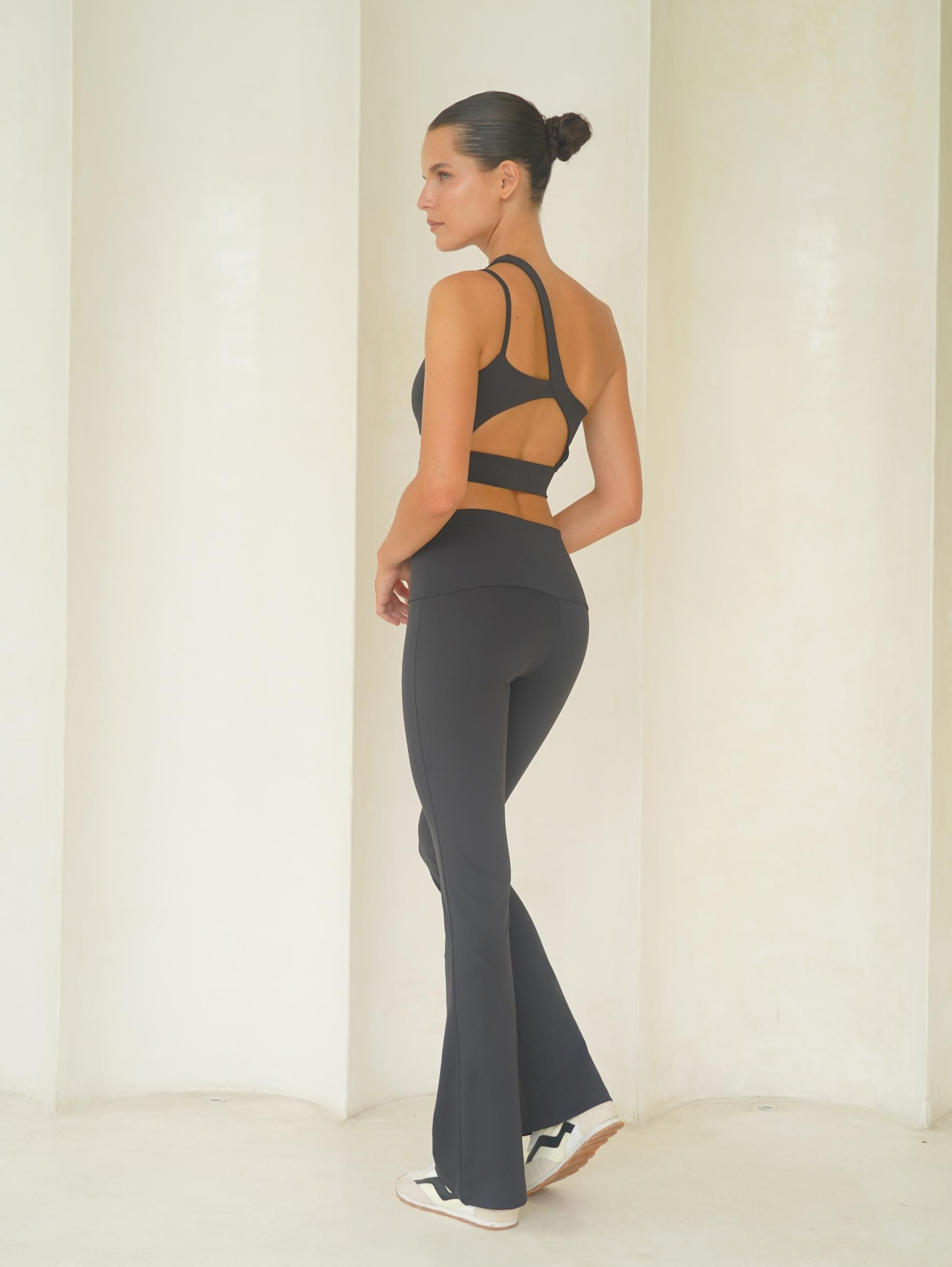 Asana Omuz Detay Spor Antrasit Crop