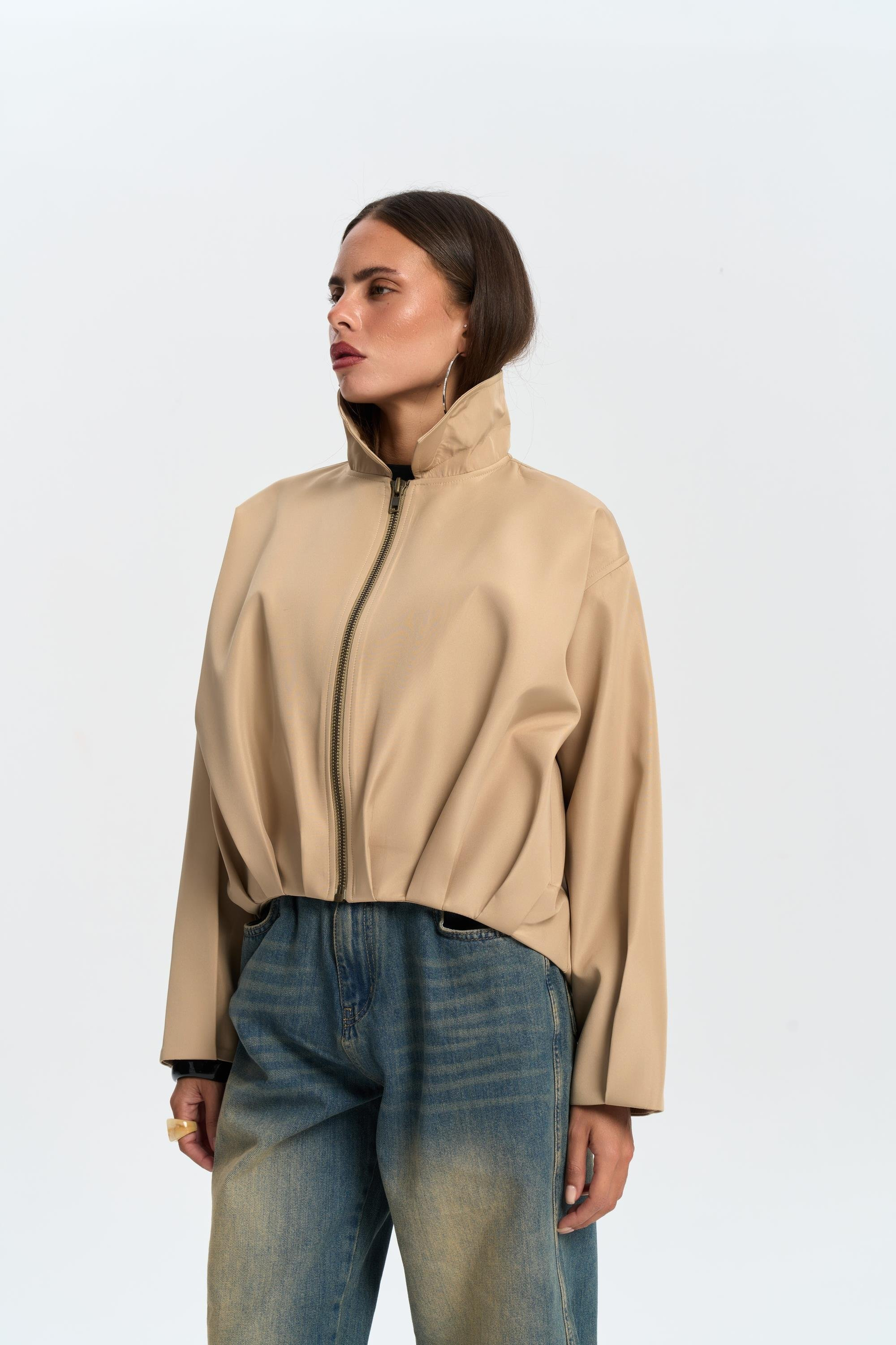 Astrid Mevsimlik Bej Kısa Bomber Ceket