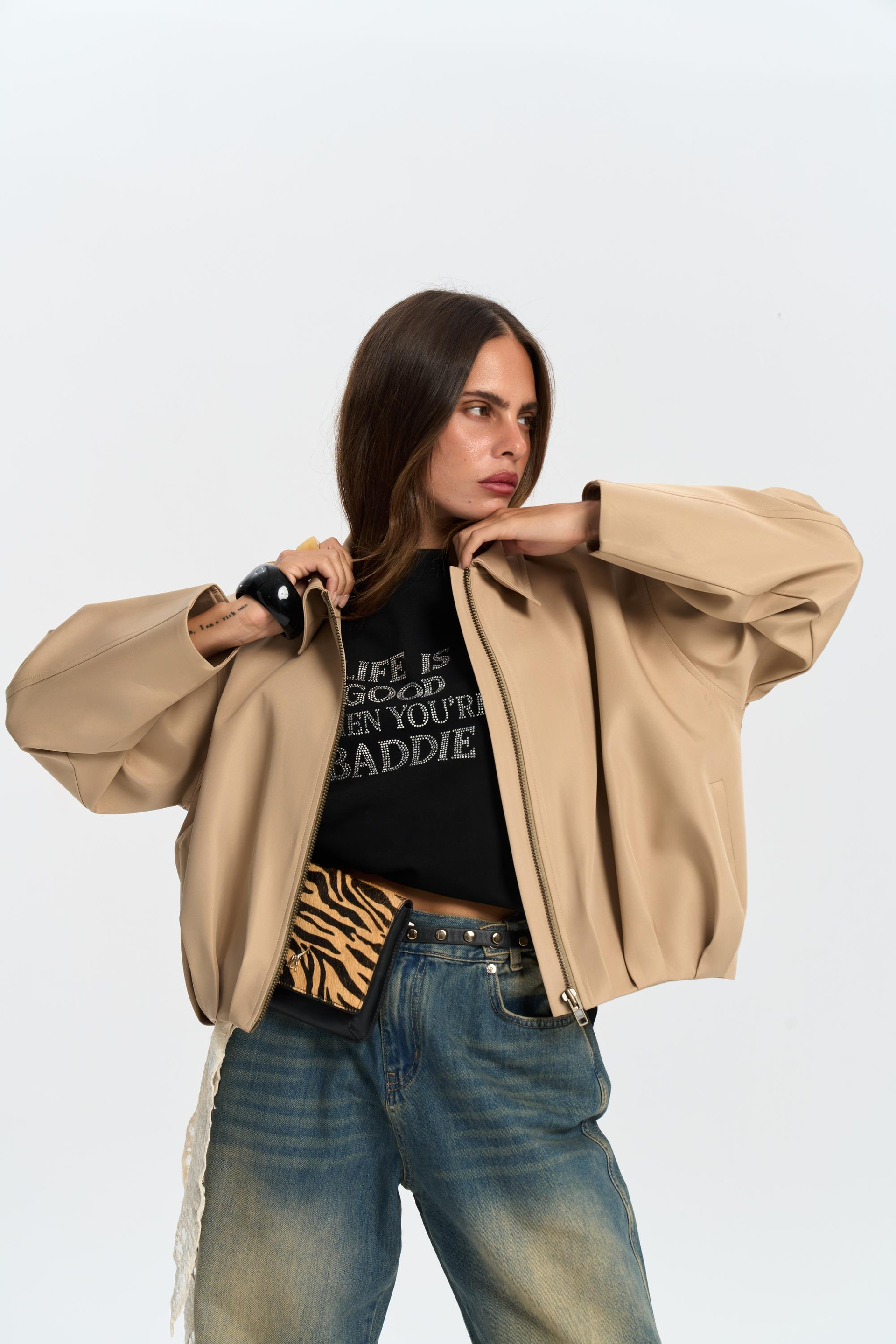 Astrid Mevsimlik Bej Kısa Bomber Ceket