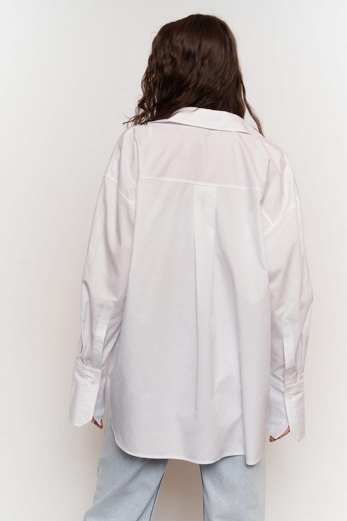 Avery Oversize Beyaz Gömlek