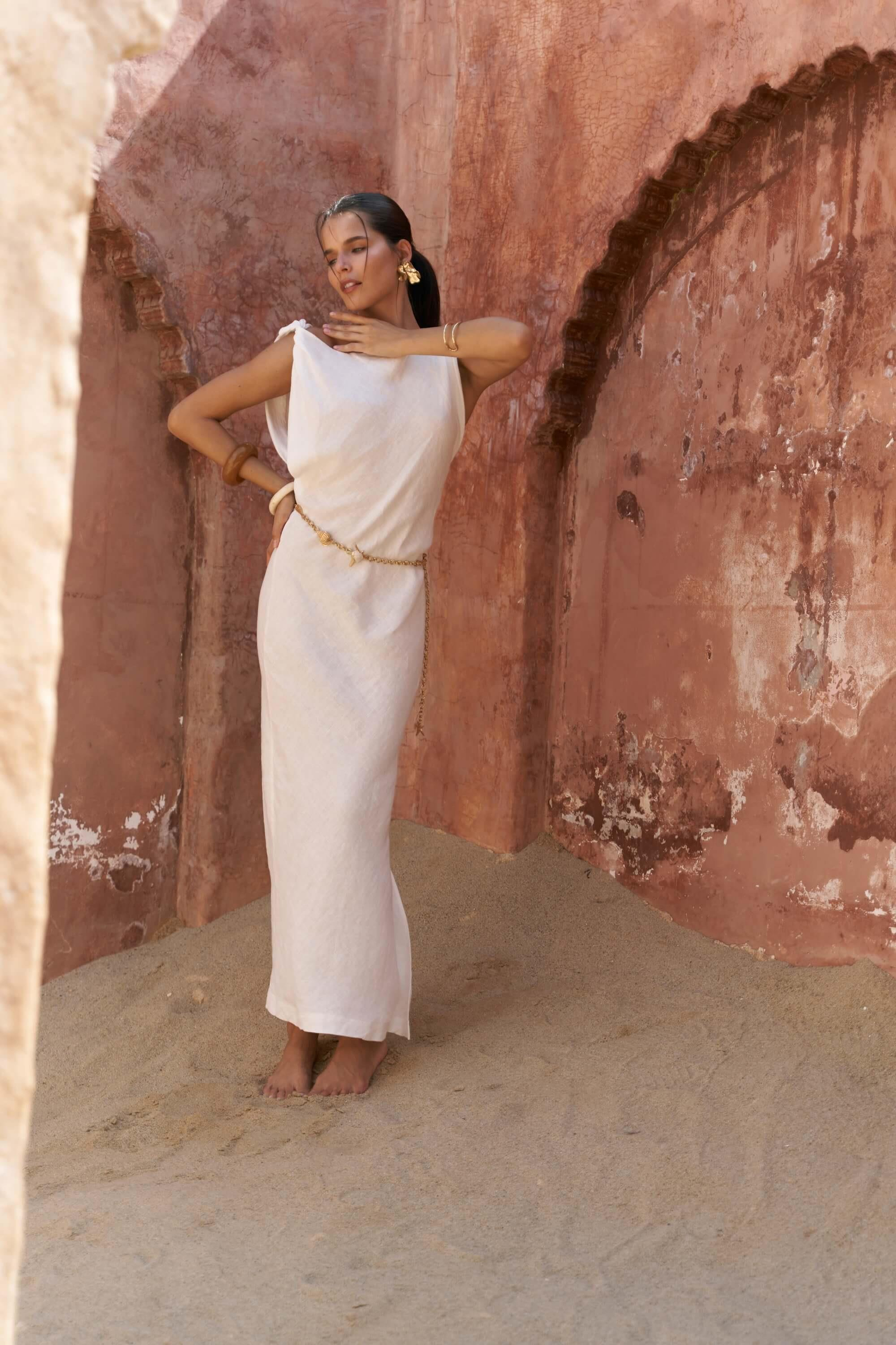 Barabla Kolsuz Uzun Beyaz Keten Elbise