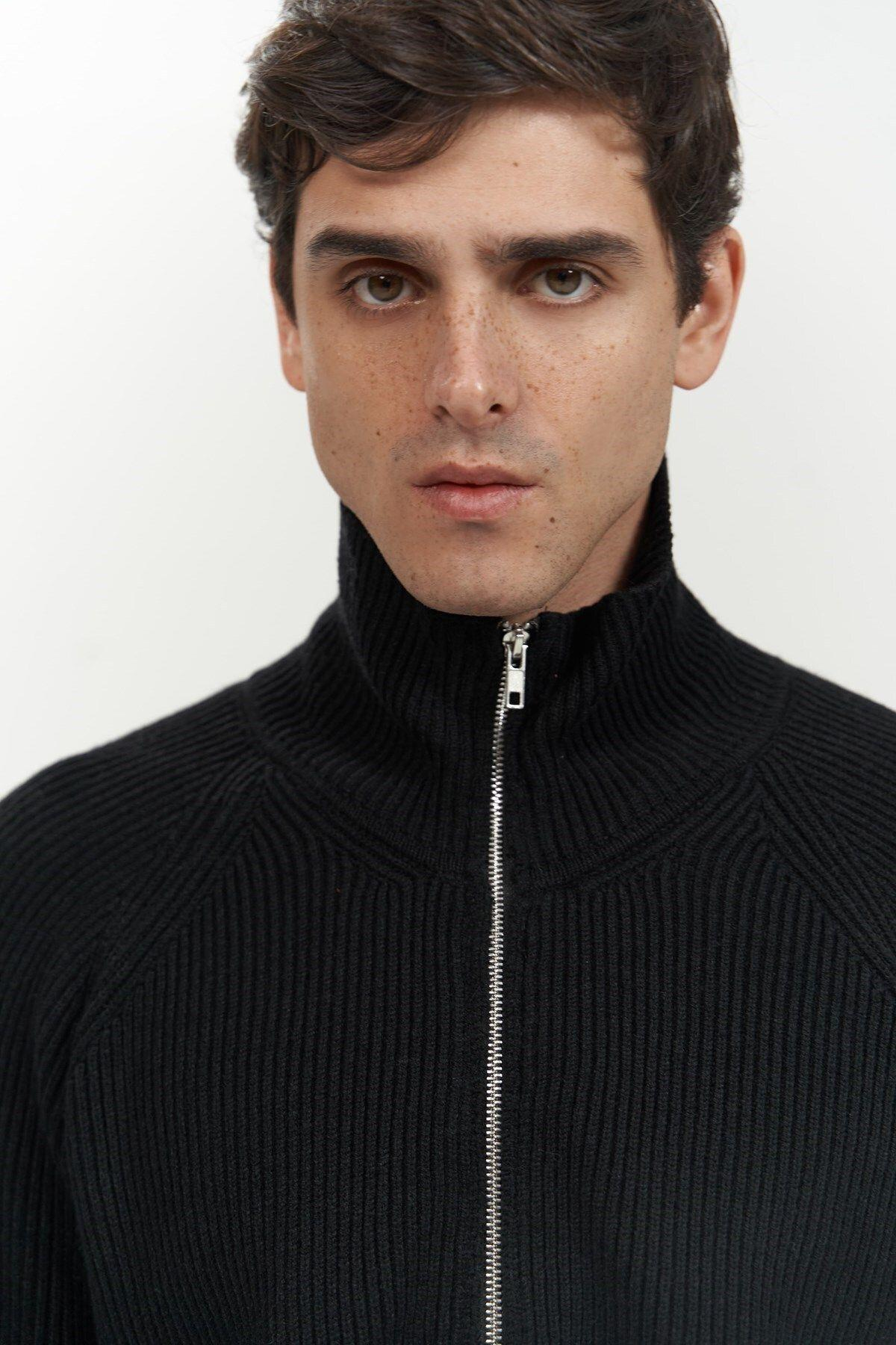 Brock Men's Black Zip-Up Knit Cardigan