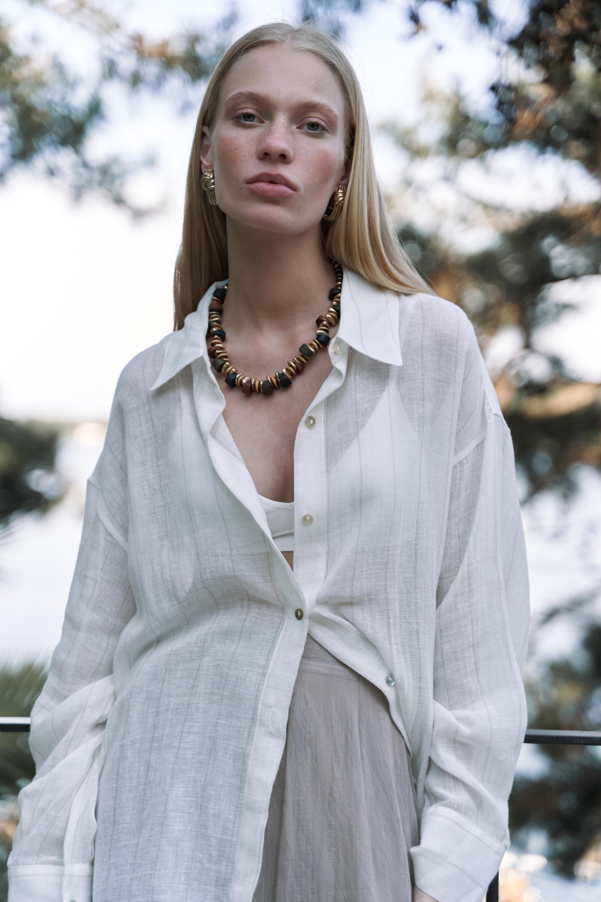 Calynn Sırt Dekolteli Çizgili Ekru Keten Gömlek