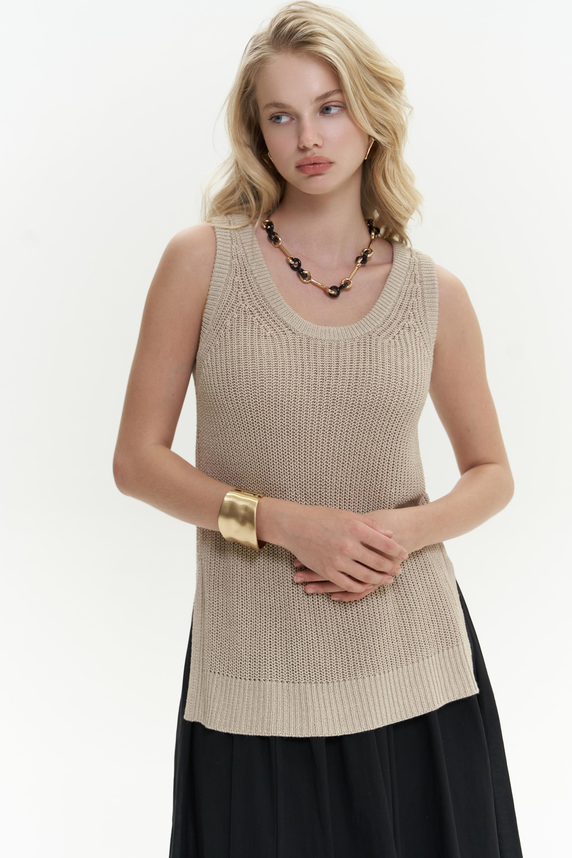 Canti Triko Yırtmaç Detay Kolsuz Bej Süveter