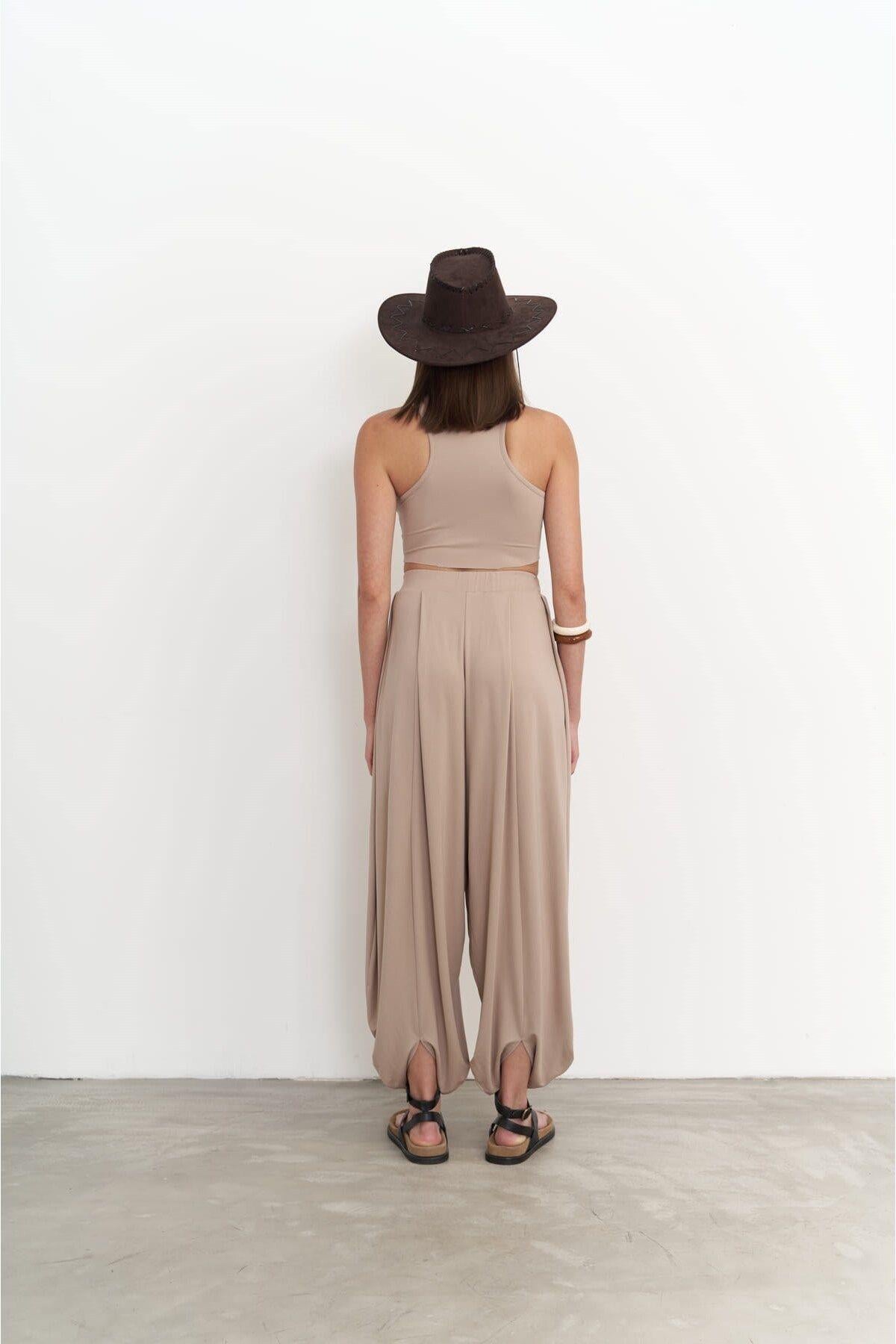 Casey Dark Beige Crop & Pants Set