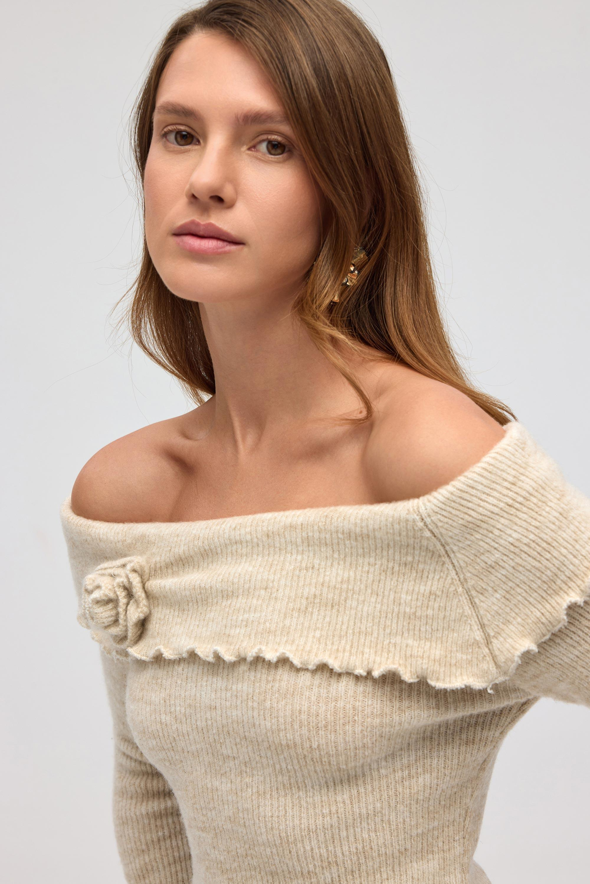 Casica Carmen Yaka Bej Triko Kazak