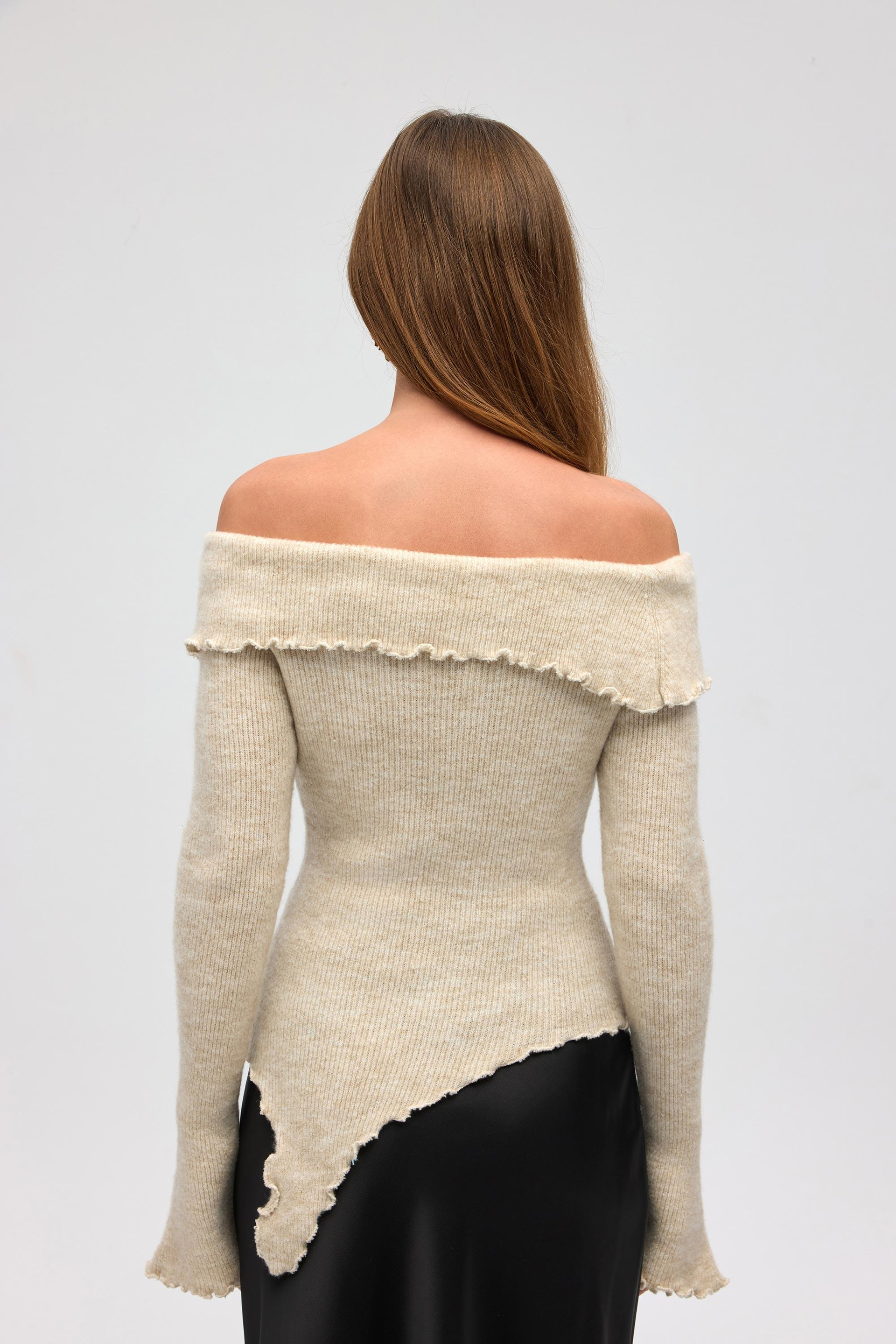 Casica Carmen Yaka Bej Triko Kazak