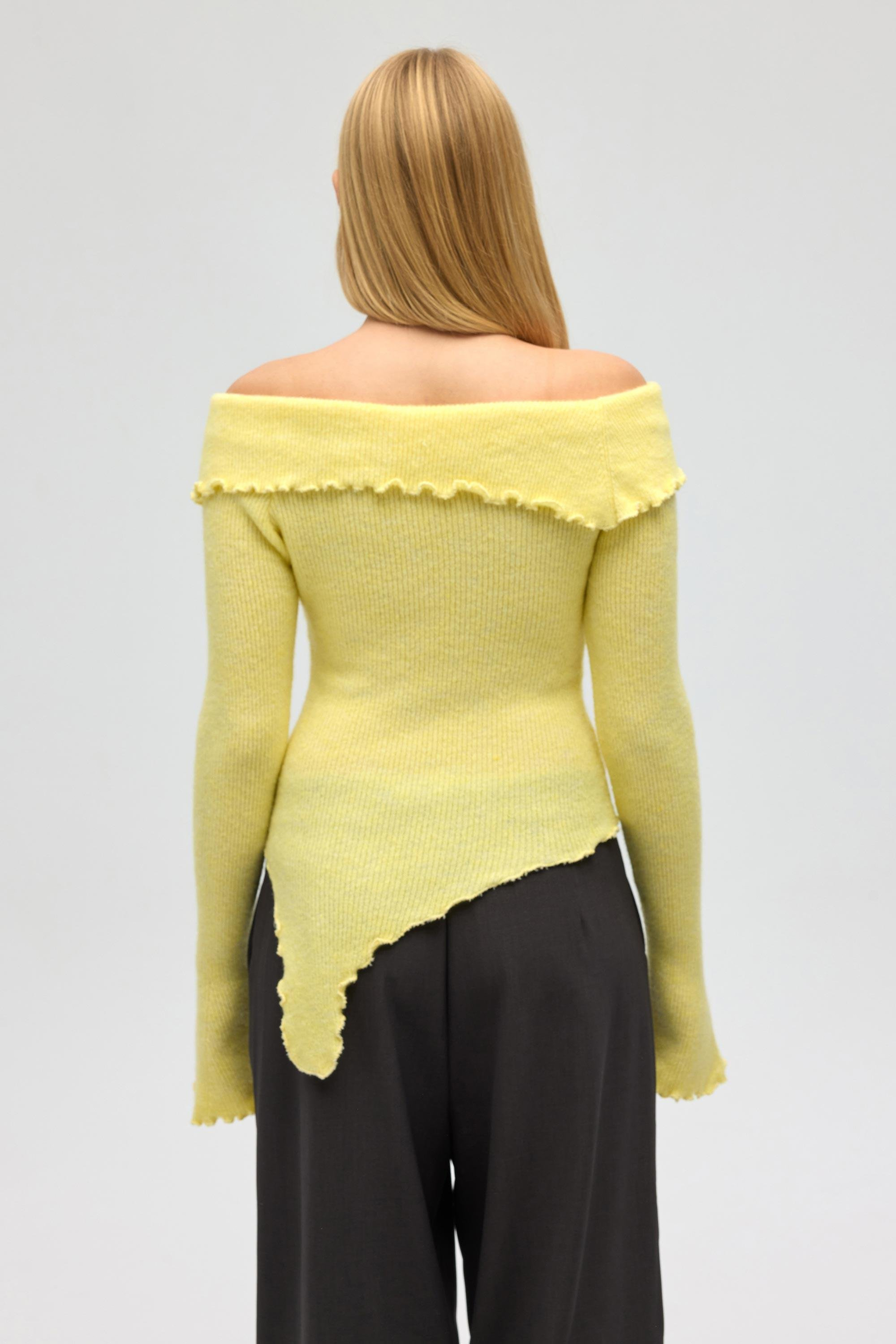 Casica Carmen Yaka Sarı Triko Kazak