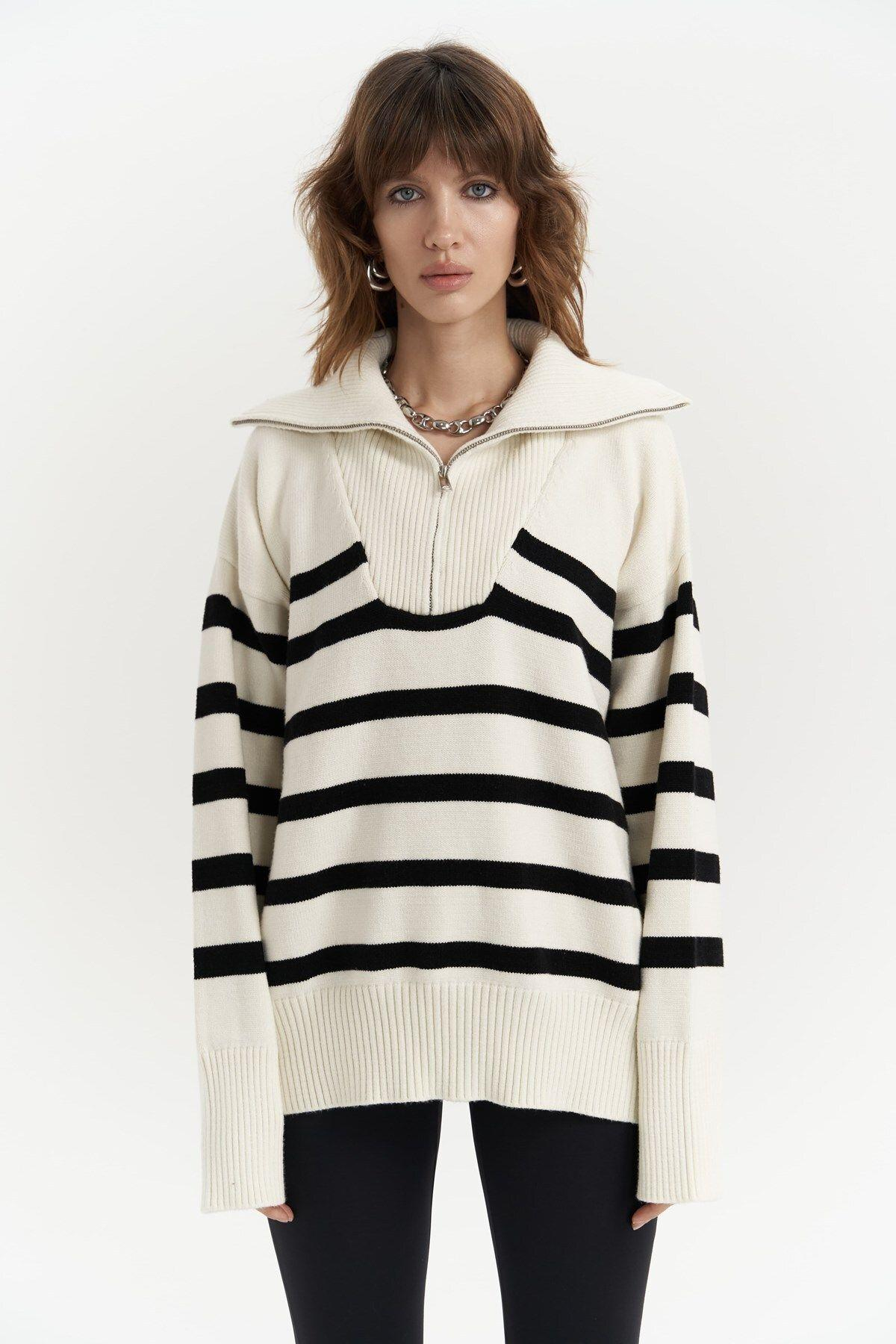 Mai Chelsea Striped Ecru Sweater With Zip