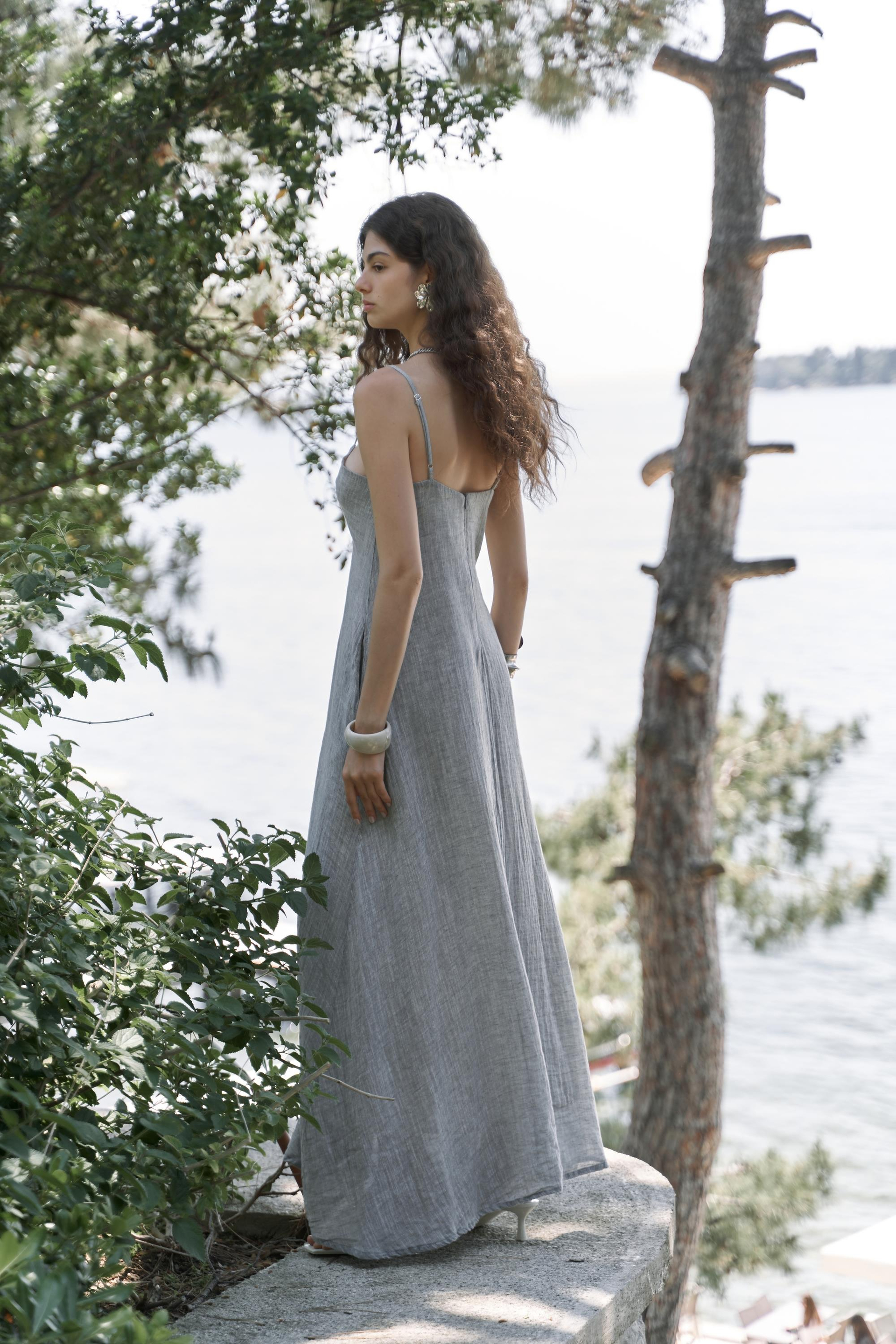 Cinas Askılı Uzun Füme Keten Elbise