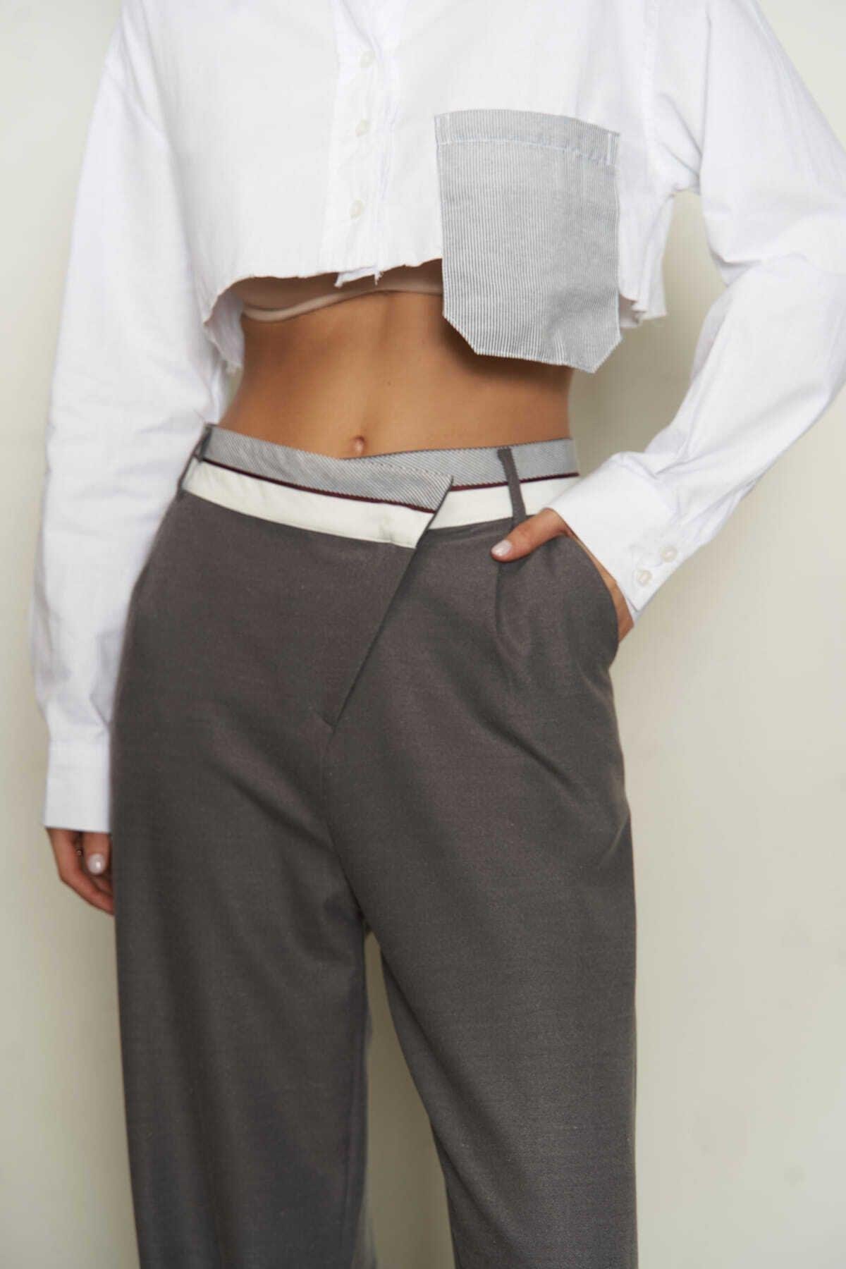 Coral Gri Çizgili Beyaz Crop Gömlek