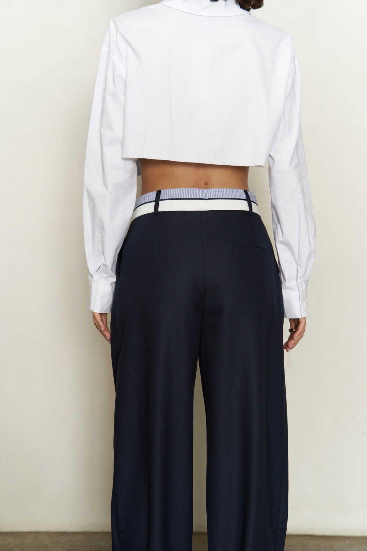 Coral Mavi Çizgili Beyaz Crop Gömlek