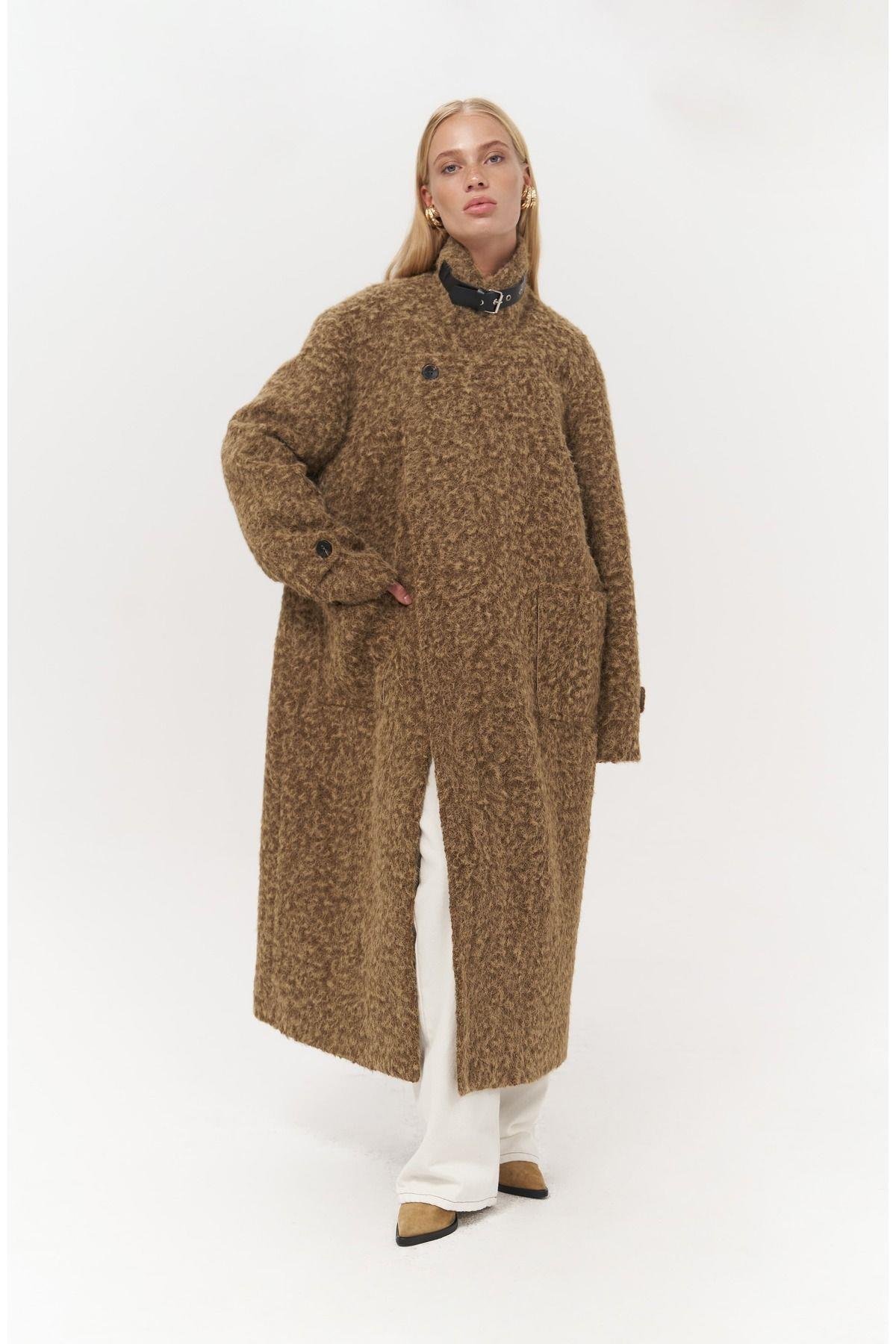 Diana Kahve Uzun Kaban