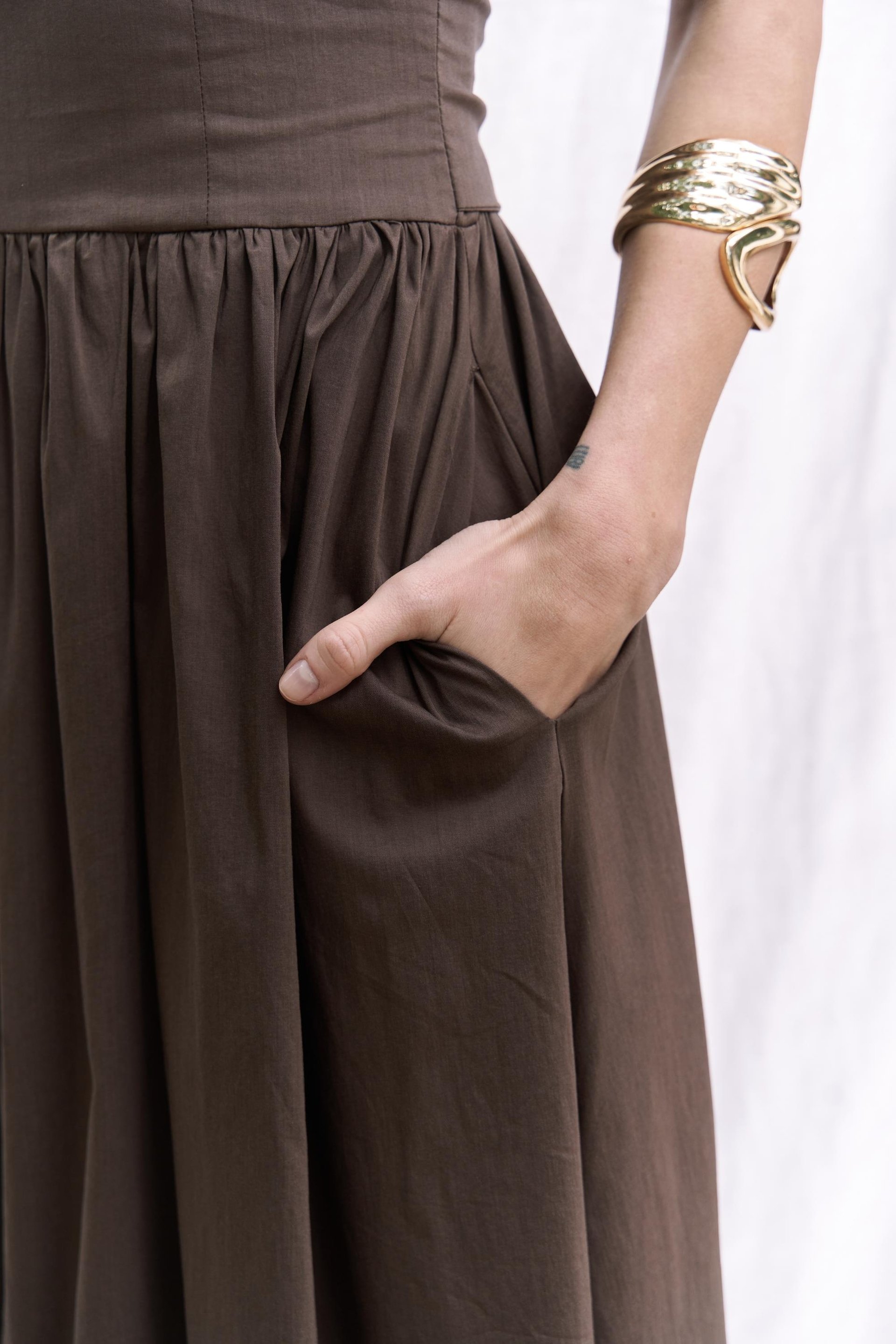 Emilia Korse Detay Kahve Uzun Elbise