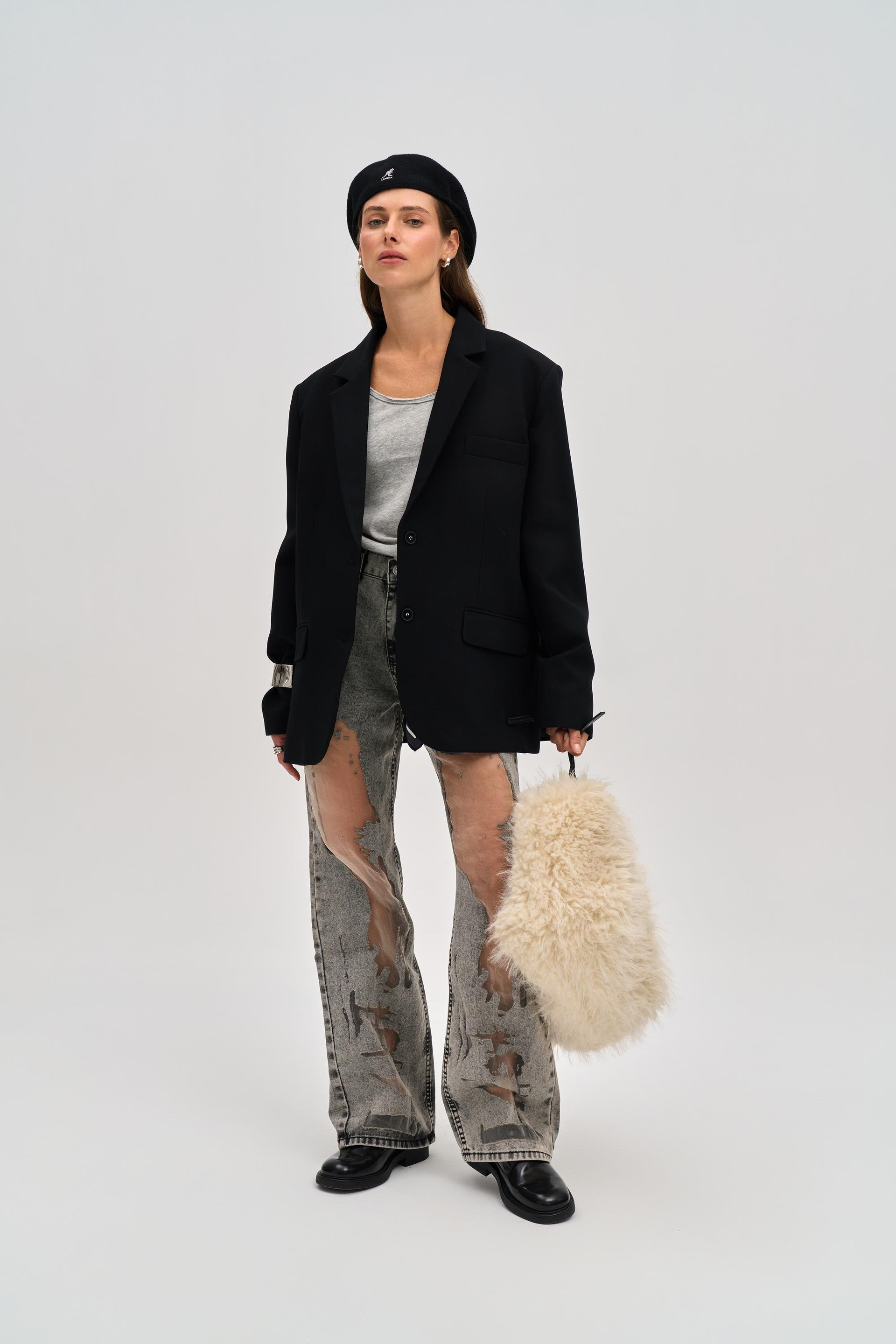 Emma Stitch Detailed Black Blazer