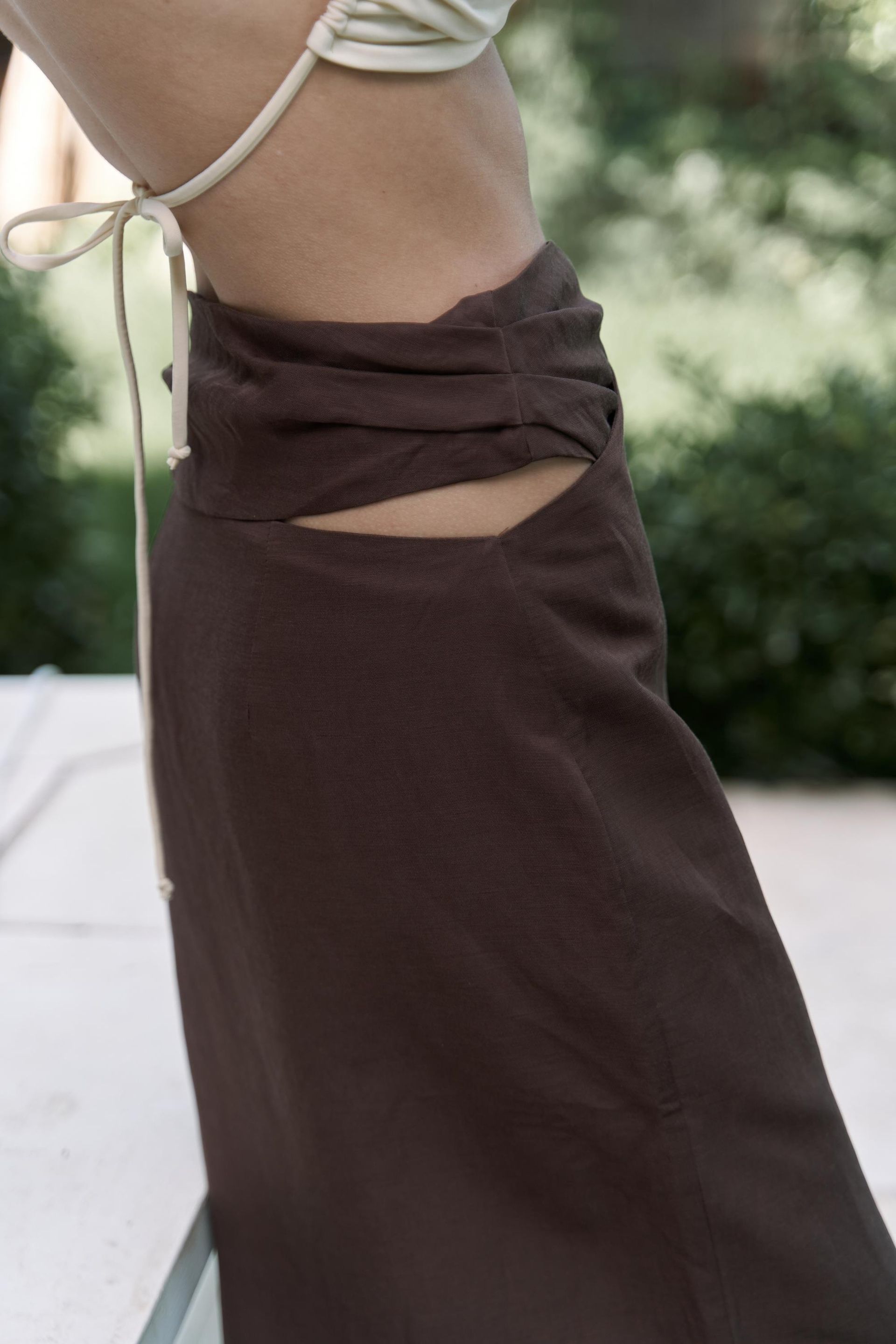 Fabriyonto Asimetrik Kahve Uzun Etek