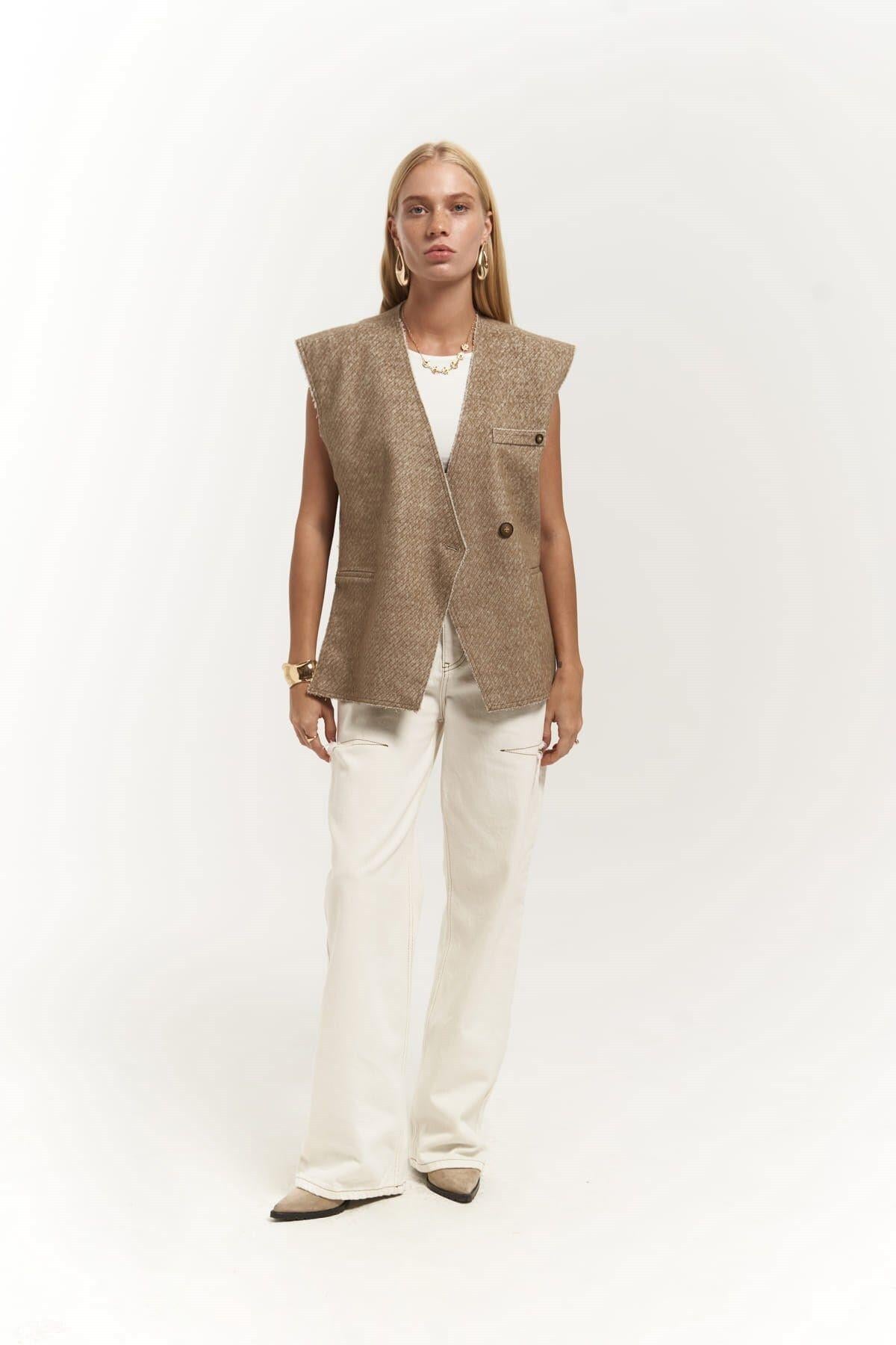 Faven Beige Side Slit Detail Vest