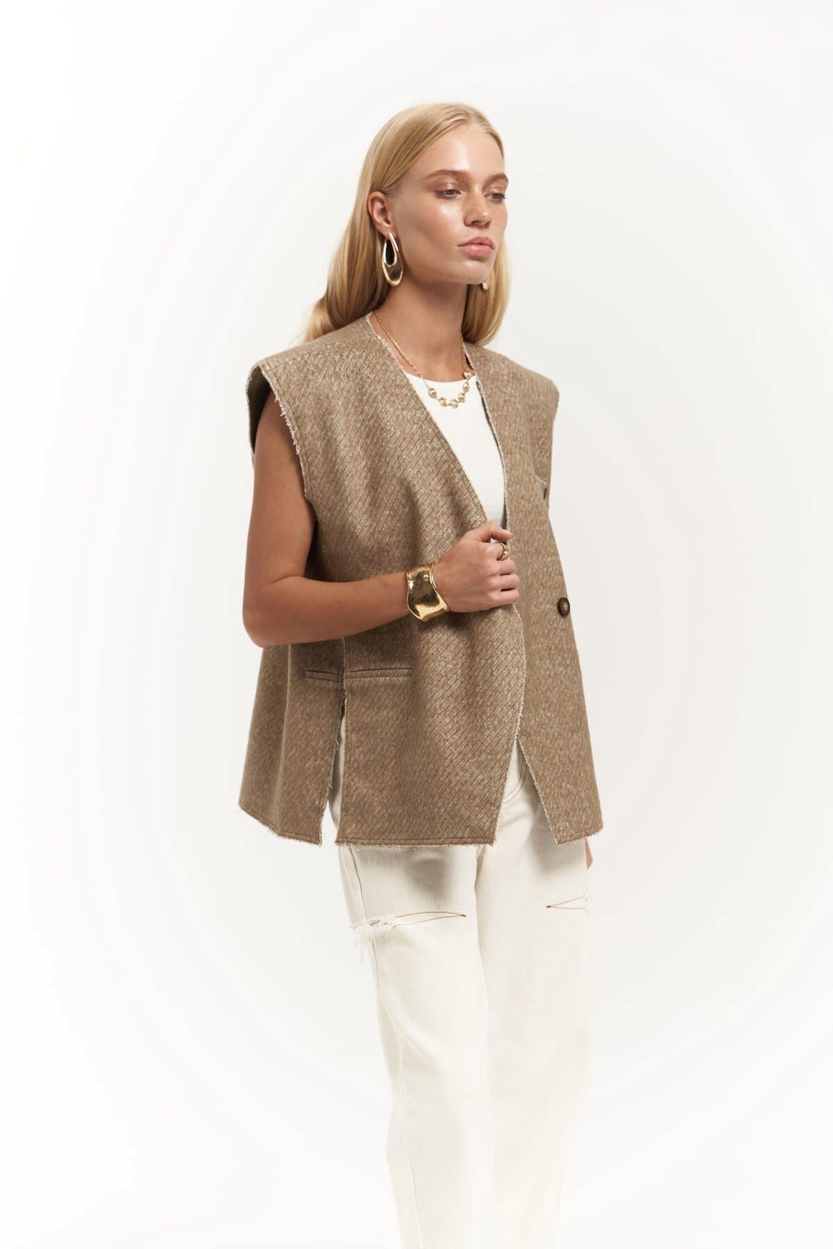 Faven Hardal Yan Yırtmaç Detay Yelek